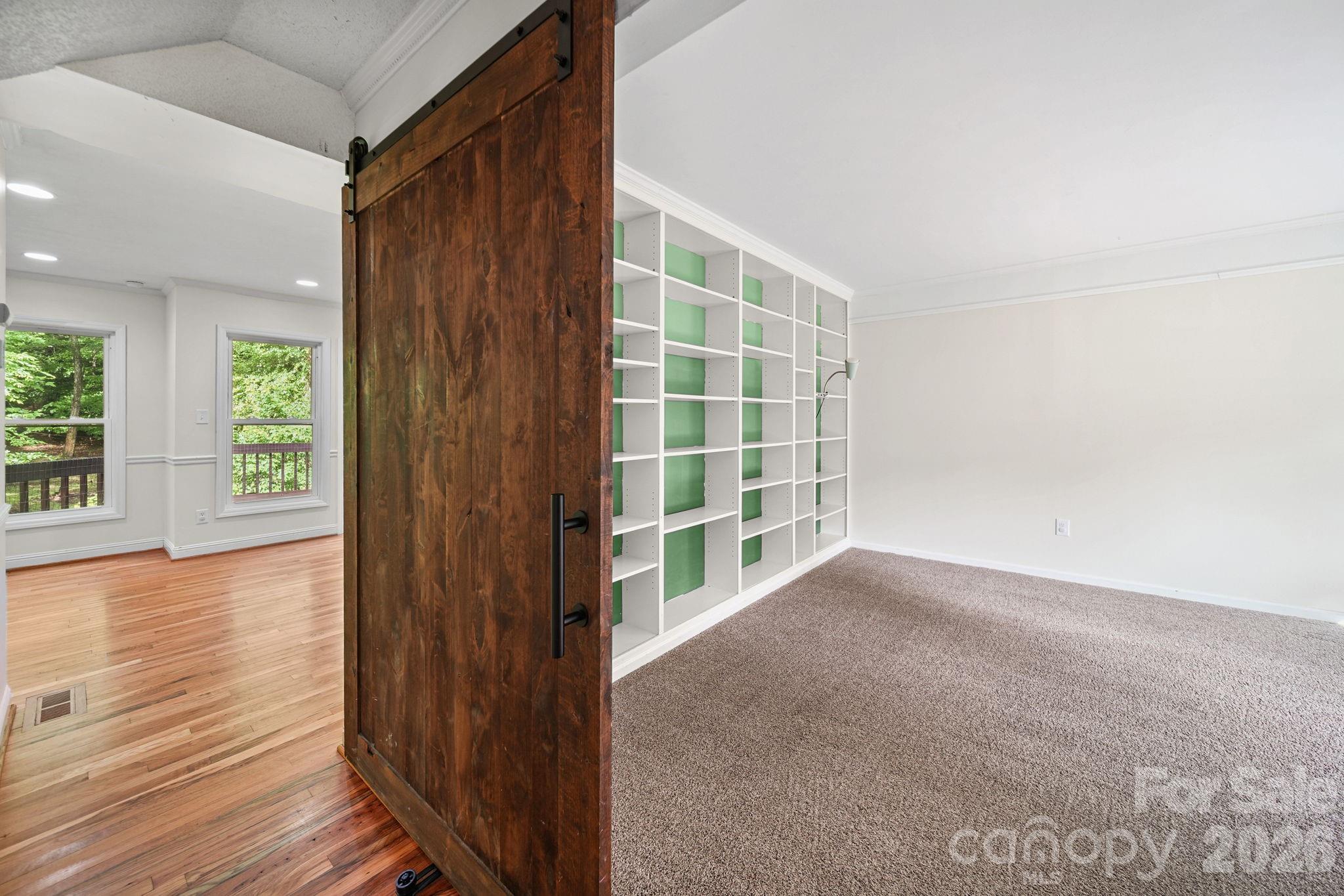 5479 Gunpowder Drive — Hickory