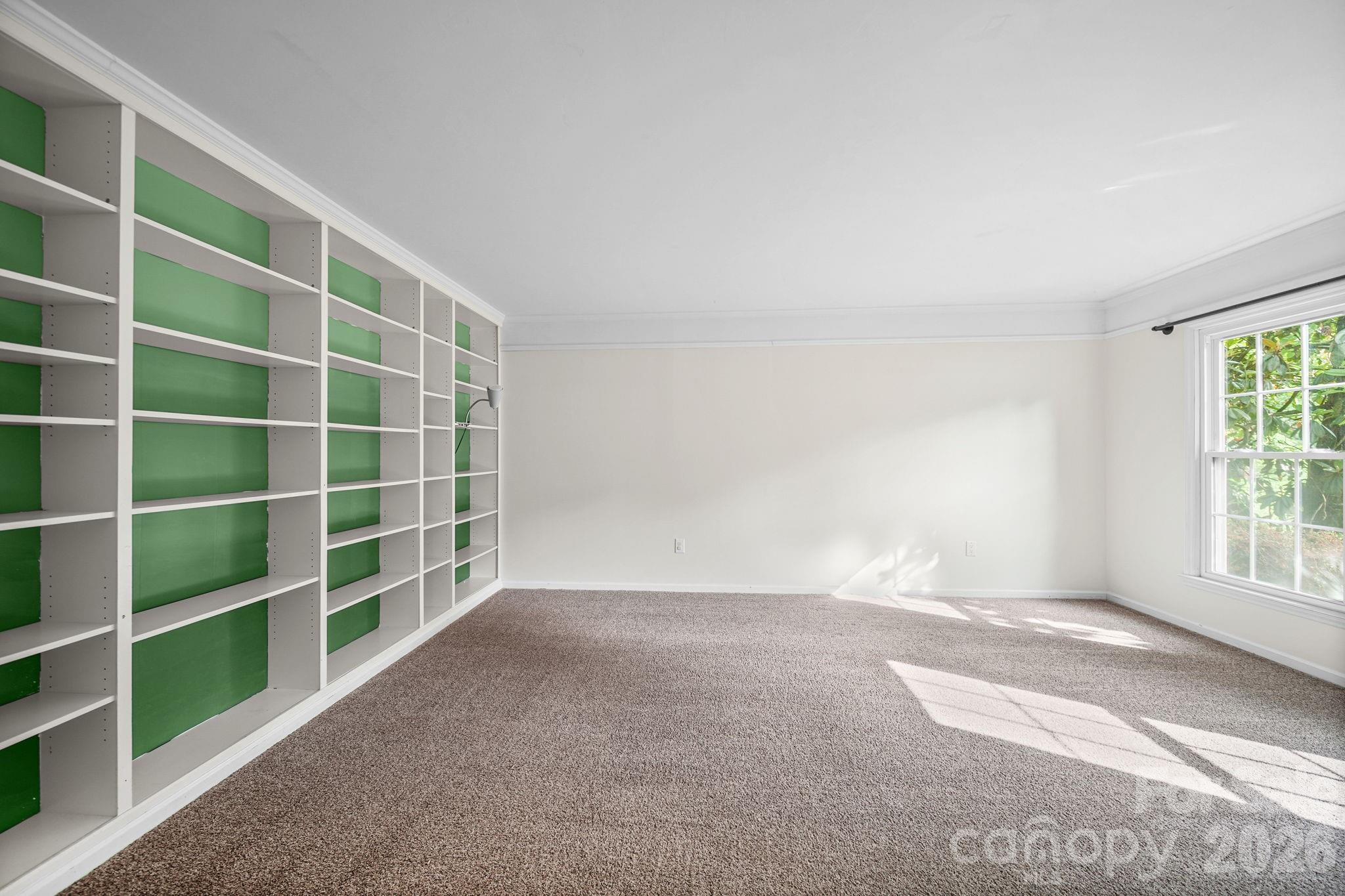 5479 Gunpowder Drive — Hickory