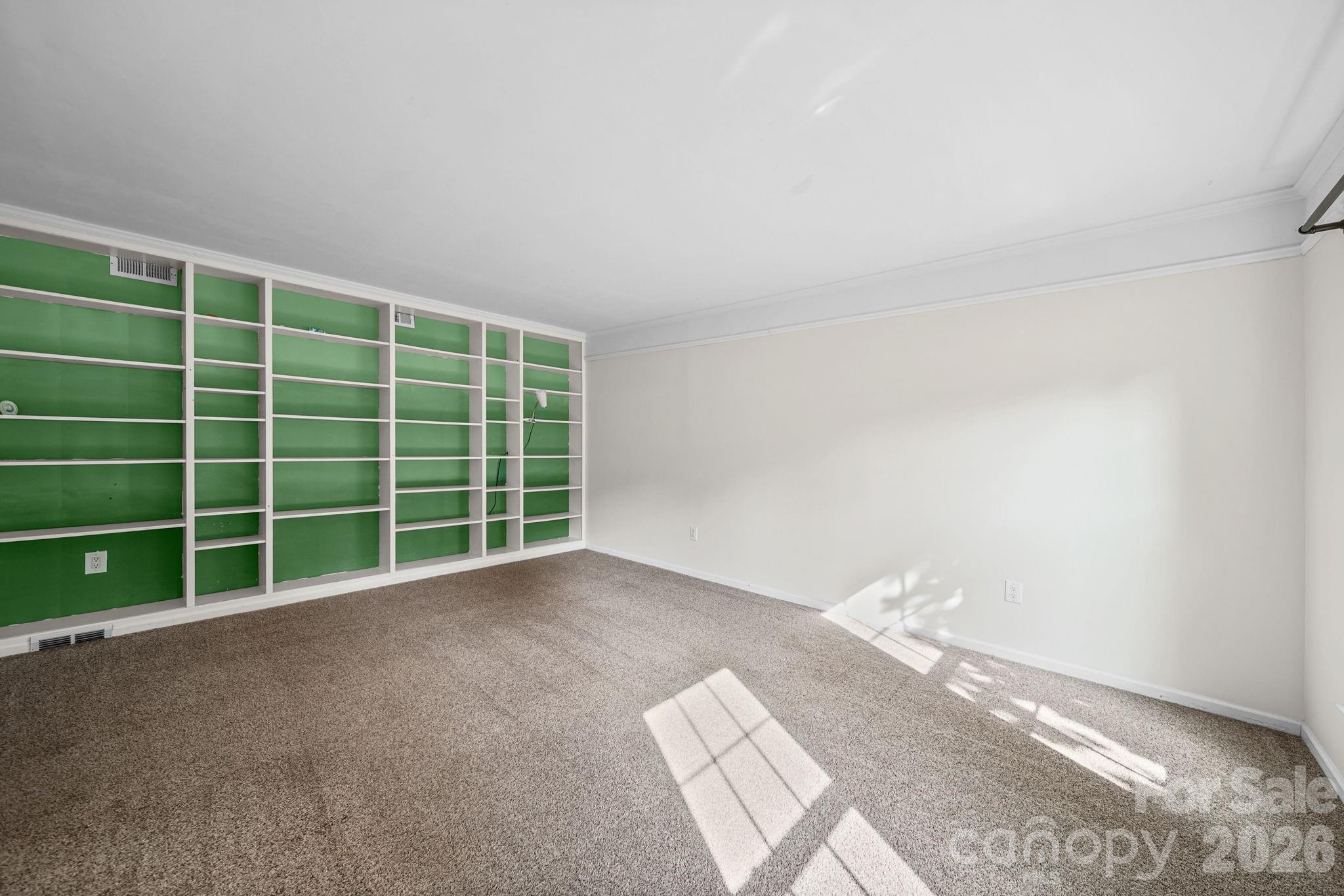 5479 Gunpowder Drive — Hickory