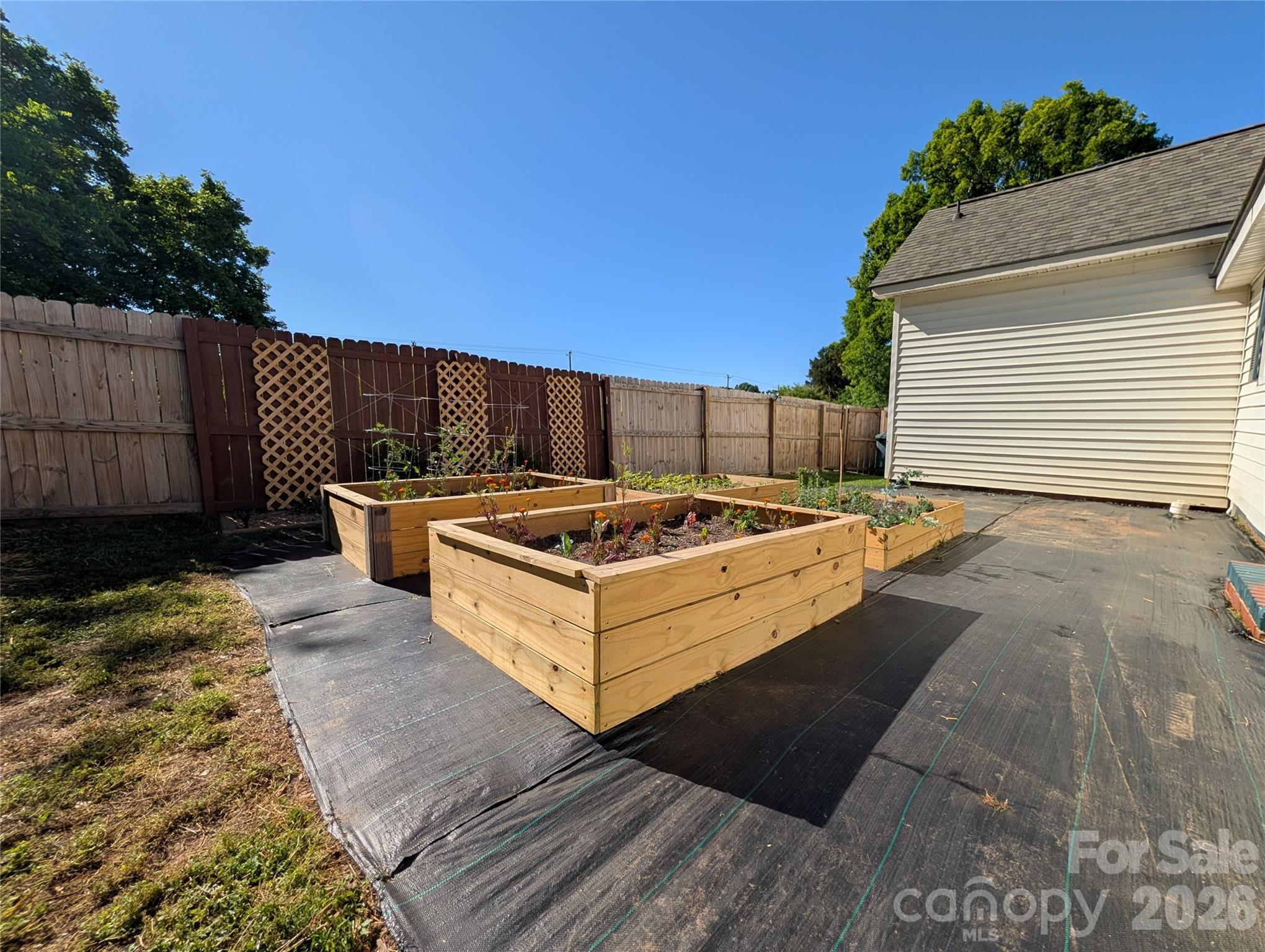 3462 Roberta Road — Concord