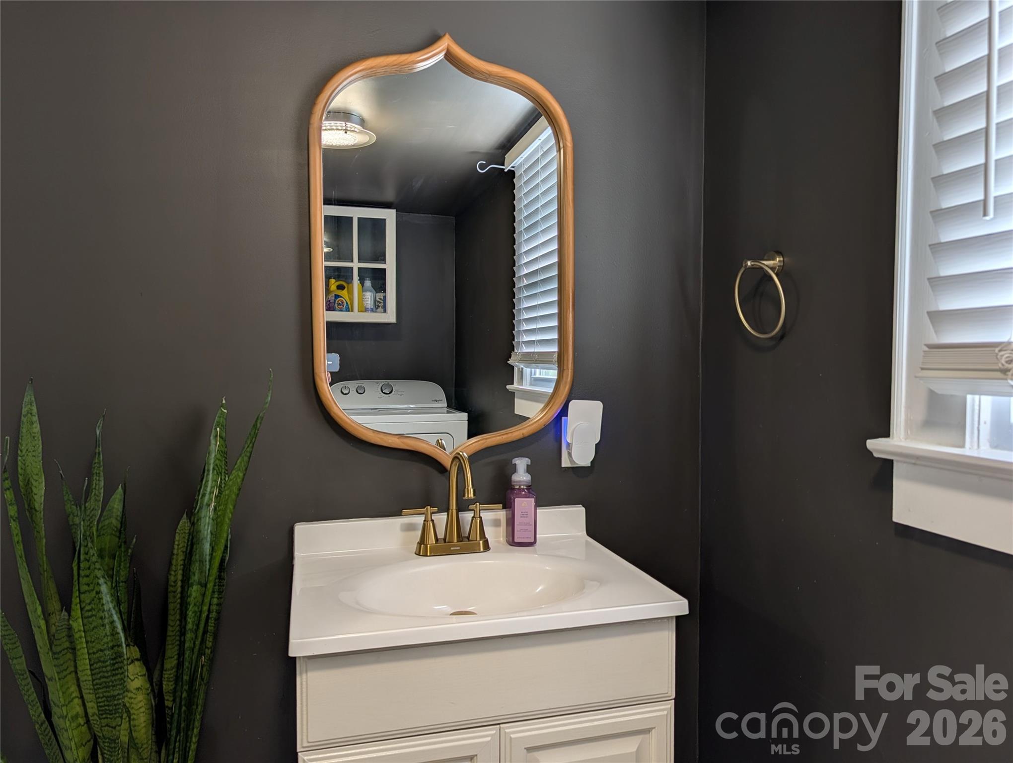 3462 Roberta Road — Concord