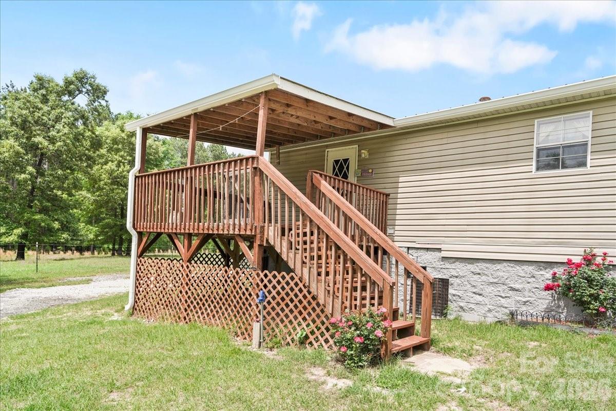 2082 Mary D Road — Chesterfield