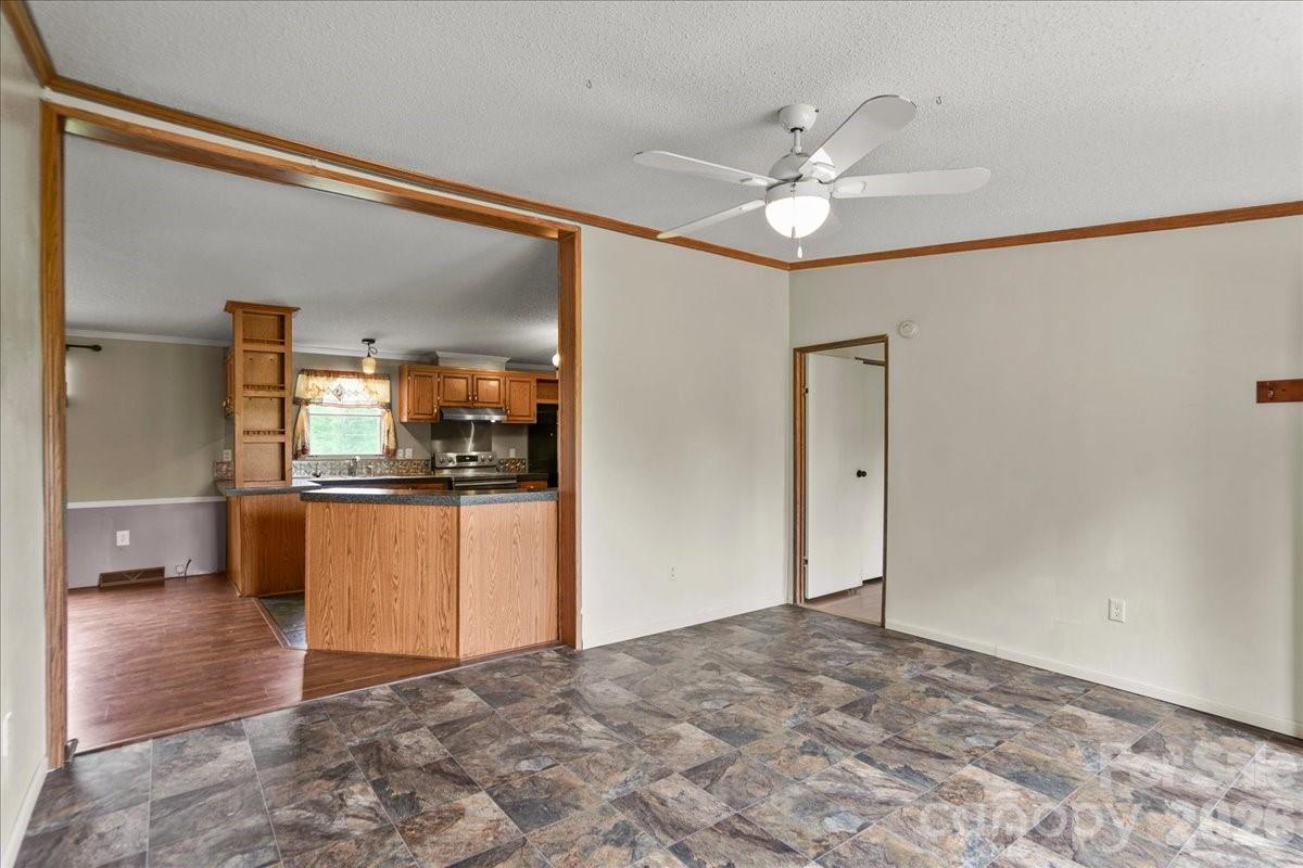 2082 Mary D Road — Chesterfield