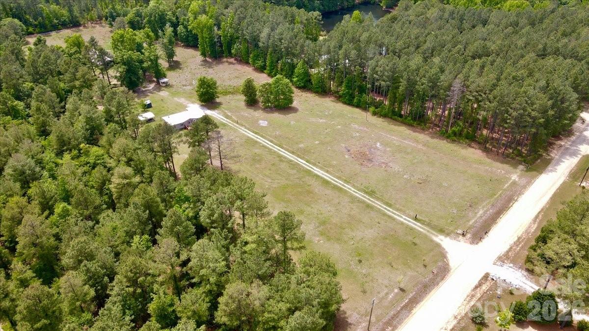 2082 Mary D Road — Chesterfield