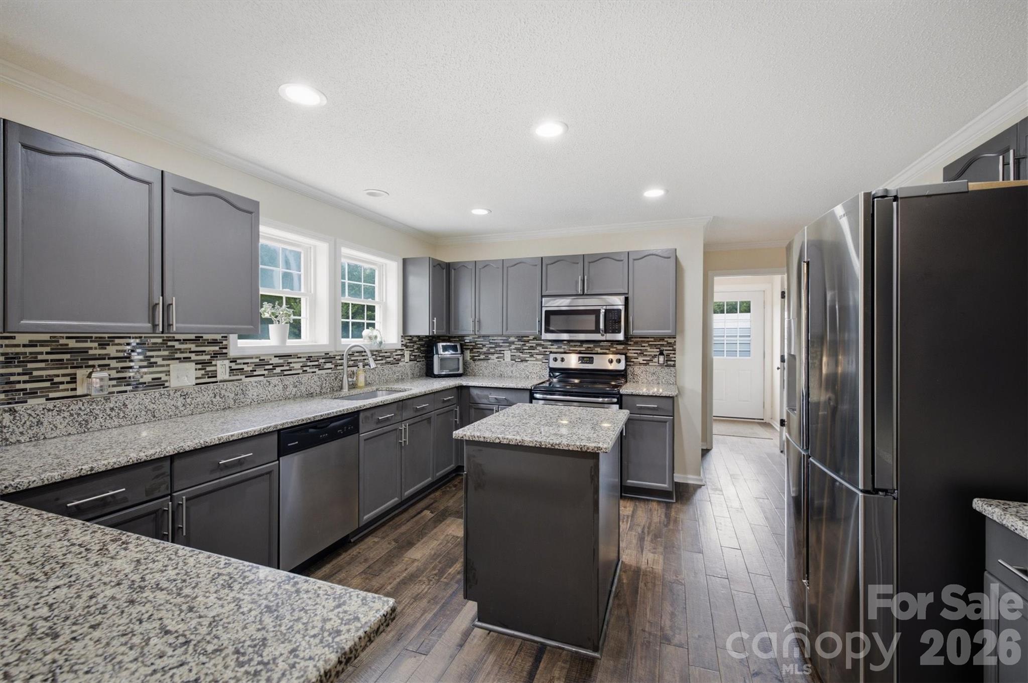4799 Pleasant View Lane — Catawba