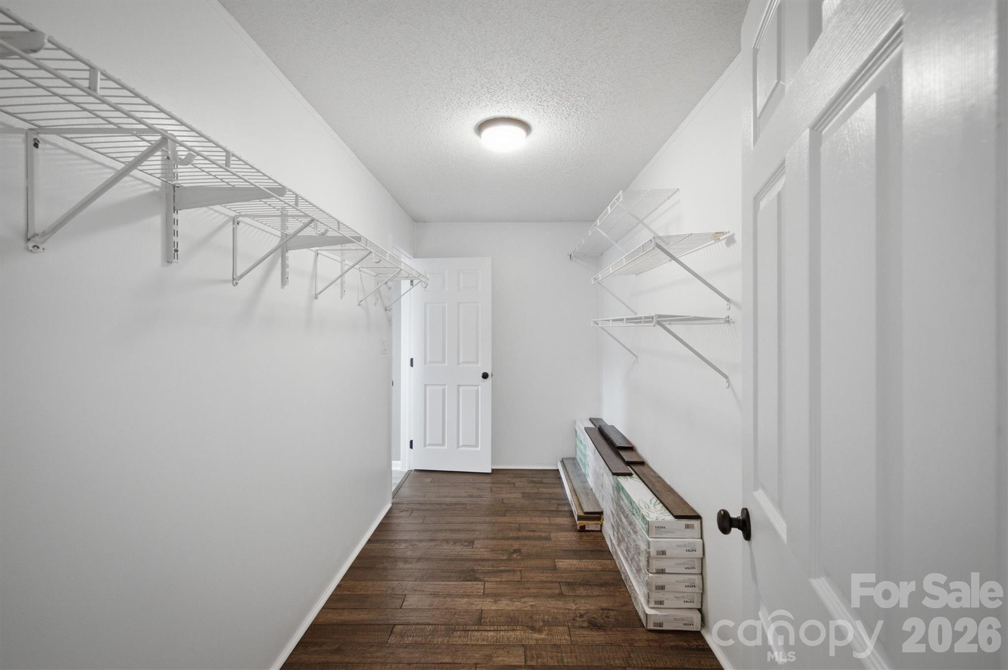 4799 Pleasant View Lane — Catawba