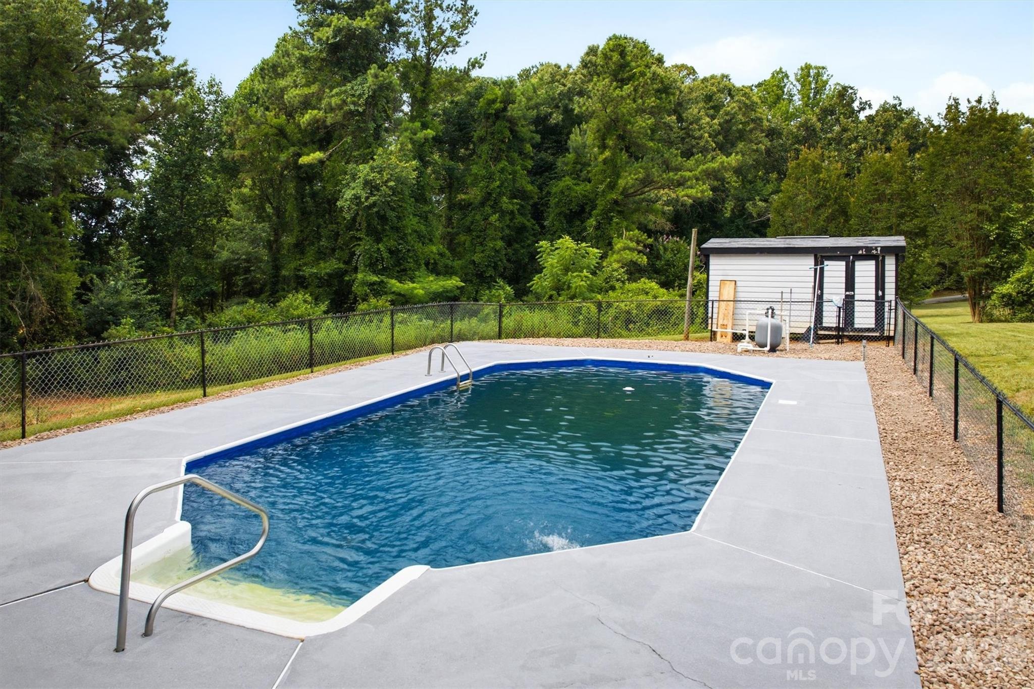 4799 Pleasant View Lane — Catawba