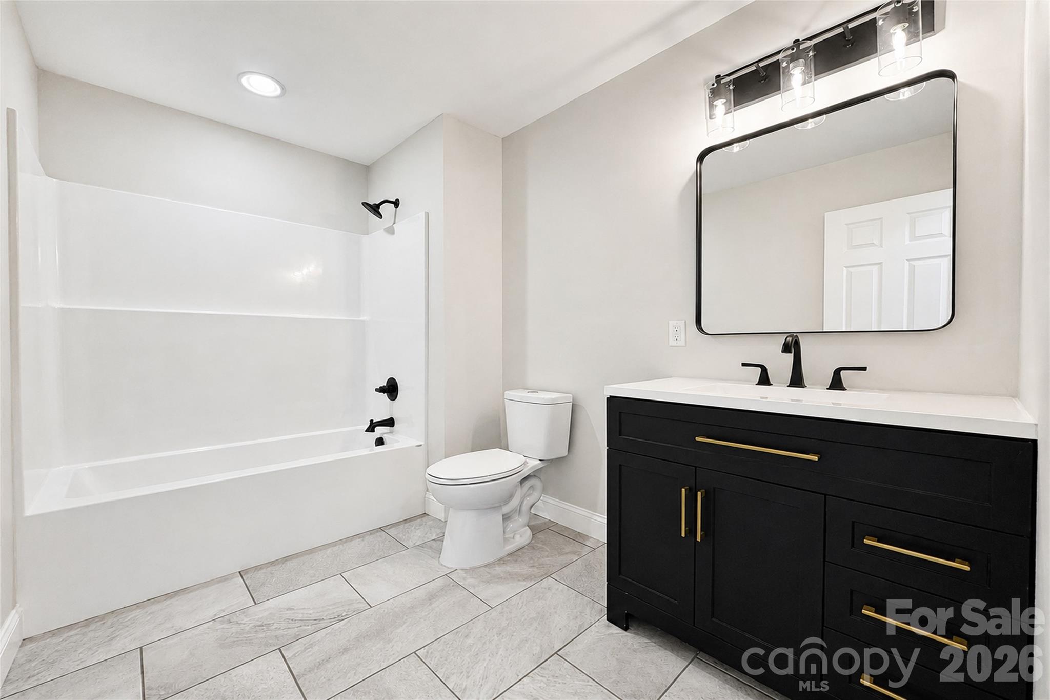 1135 Apple Lane — Granite Falls