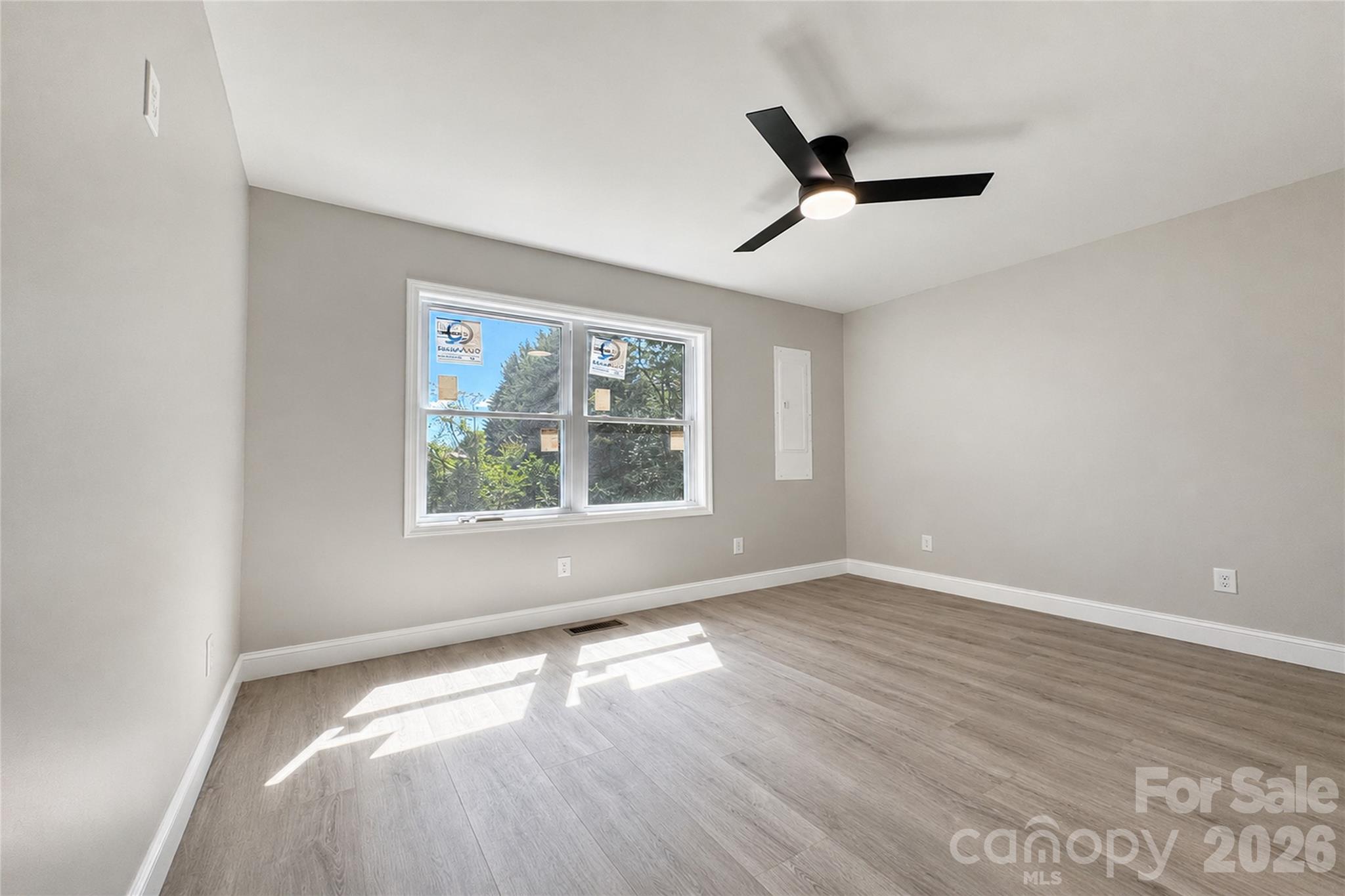 1135 Apple Lane — Granite Falls