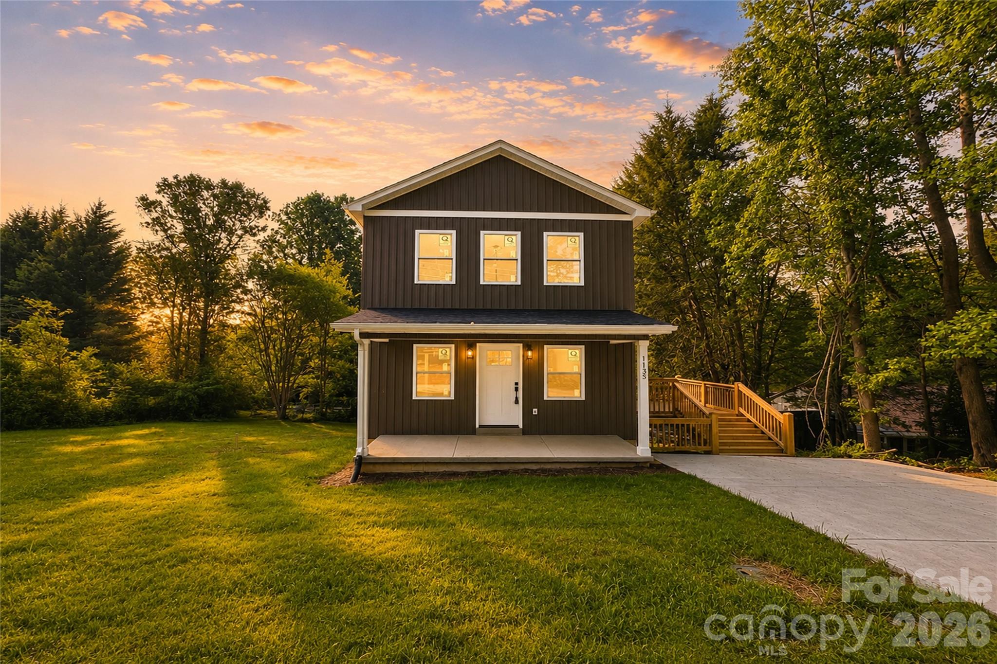 1135 Apple Lane — Granite Falls