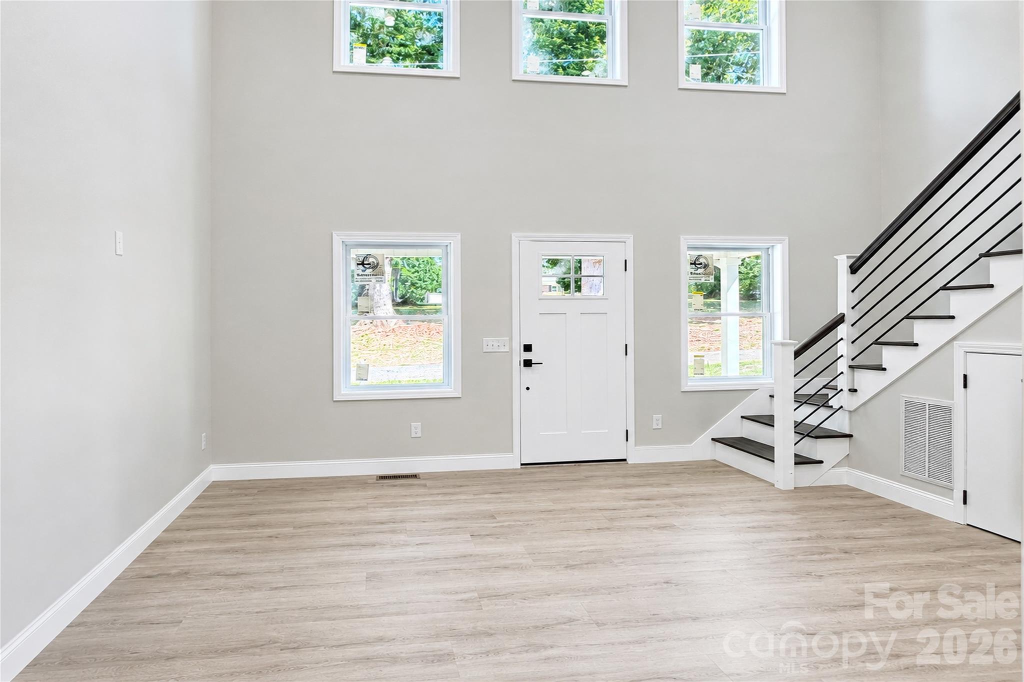 1135 Apple Lane — Granite Falls