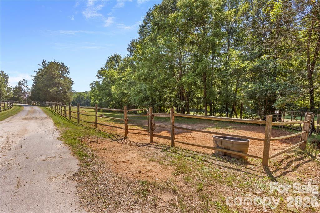815 French Belk Road — Mt Ulla