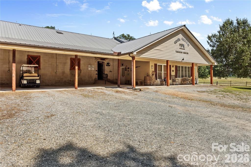 815 French Belk Road — Mt Ulla
