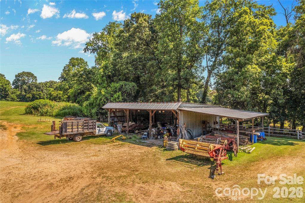815 French Belk Road — Mt Ulla