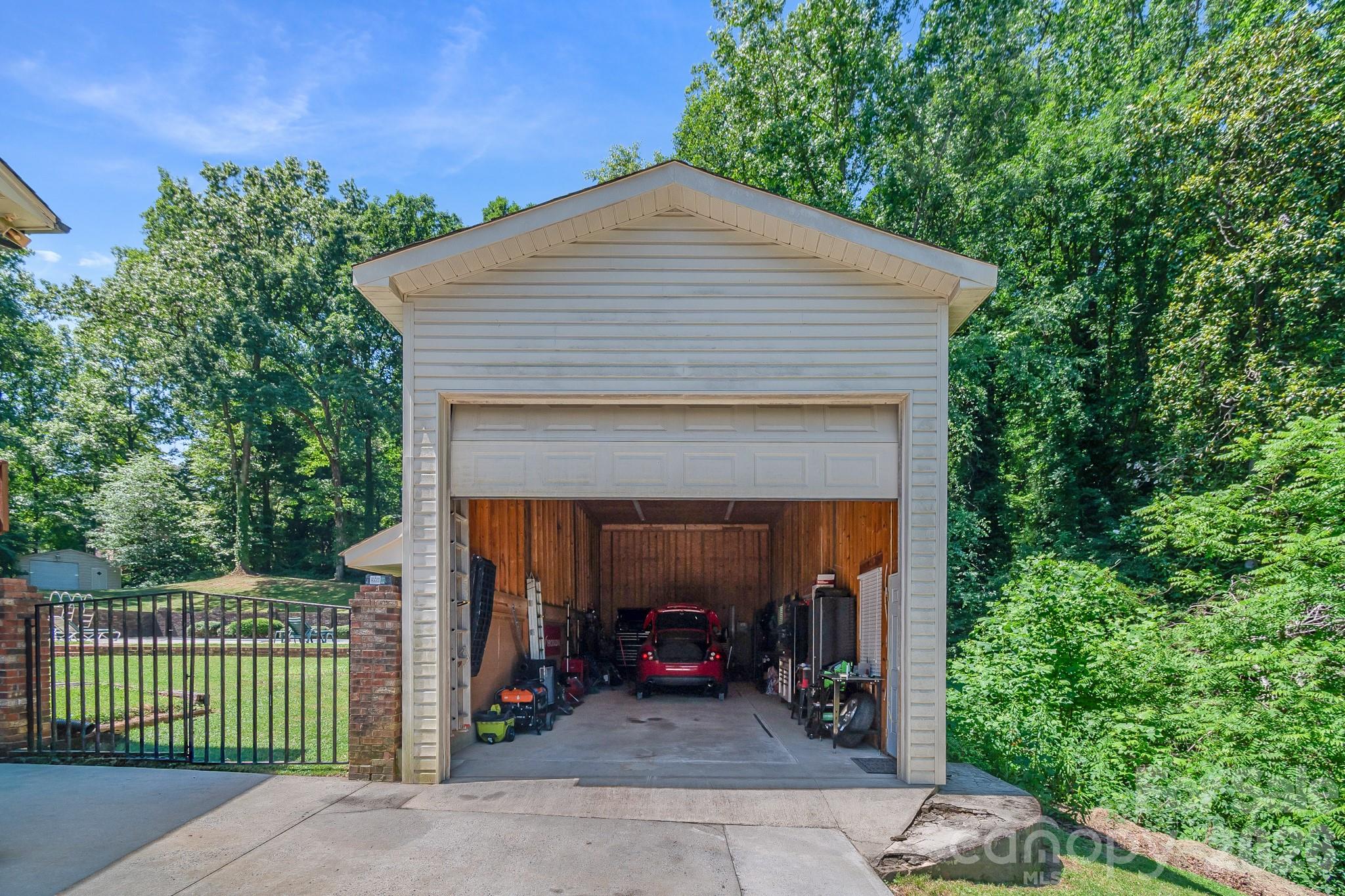 1549 Cecelia Drive — Gastonia