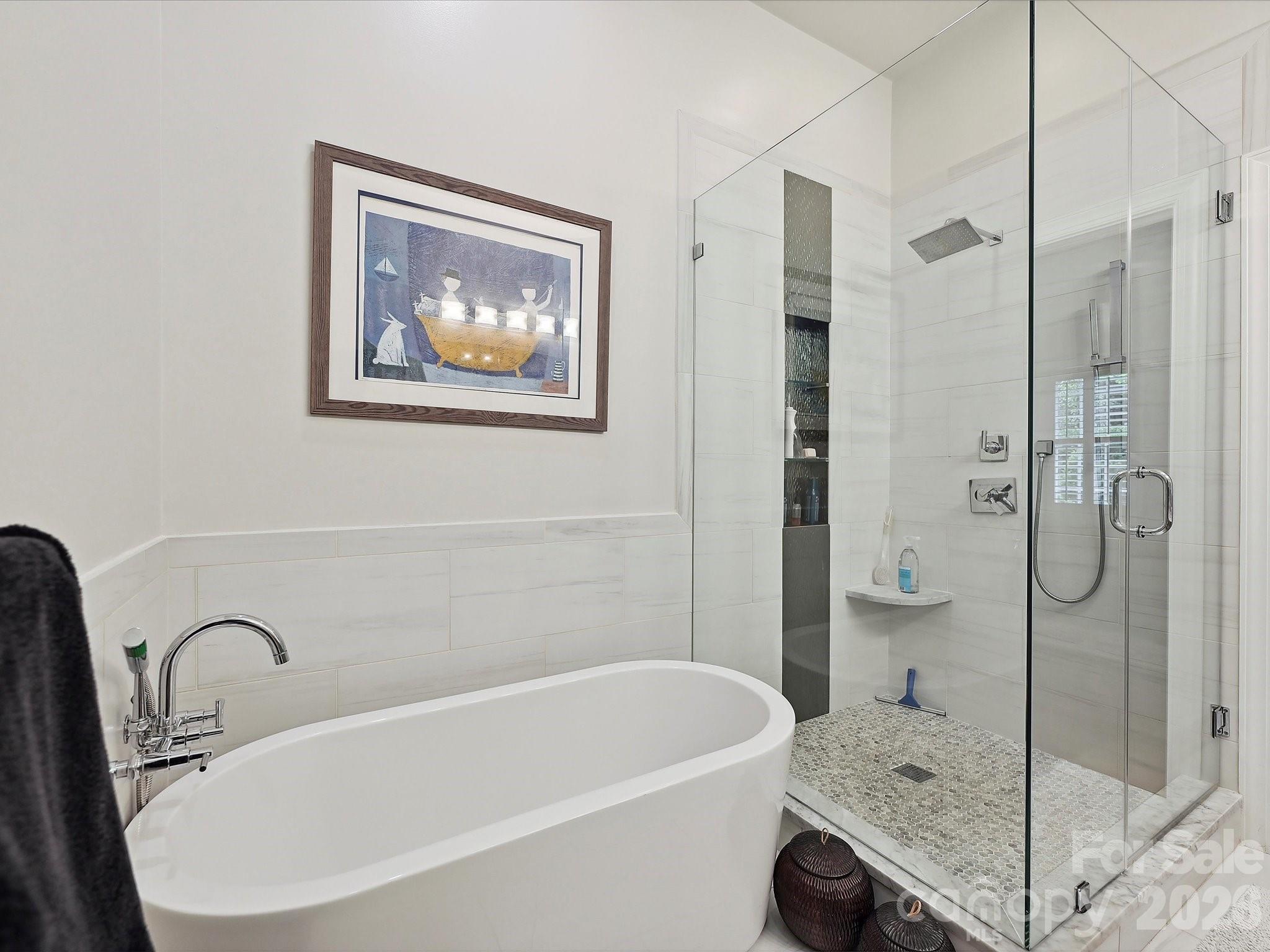 6309 Wakehurst Road — Charlotte