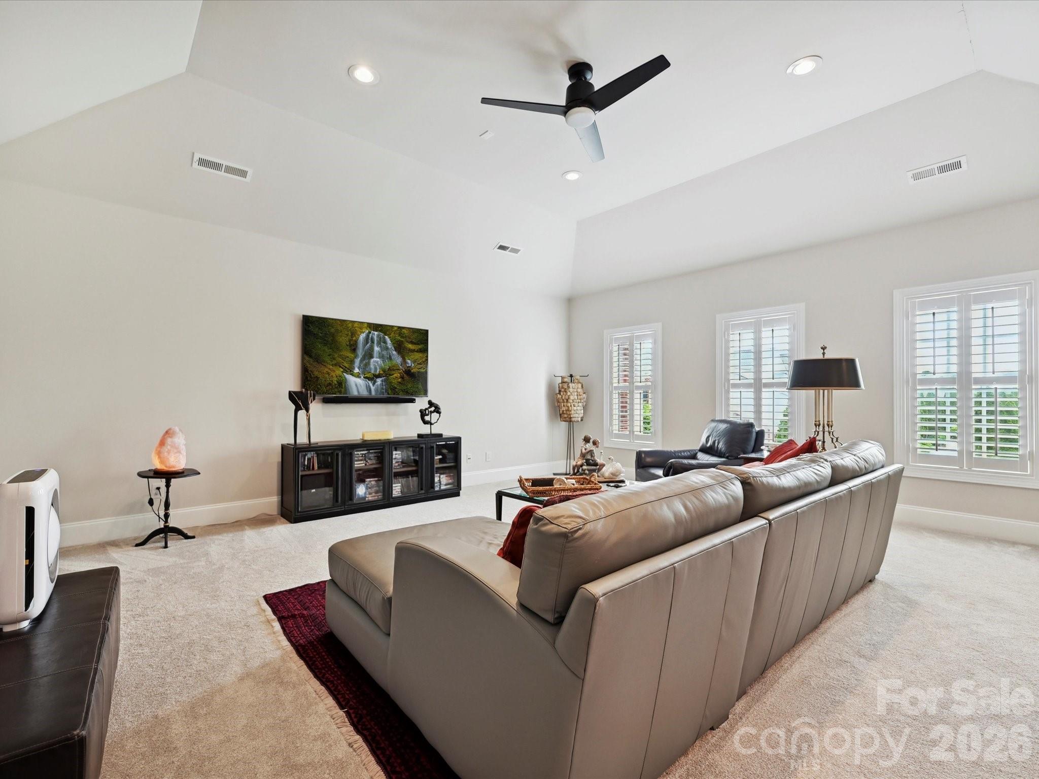 6309 Wakehurst Road — Charlotte