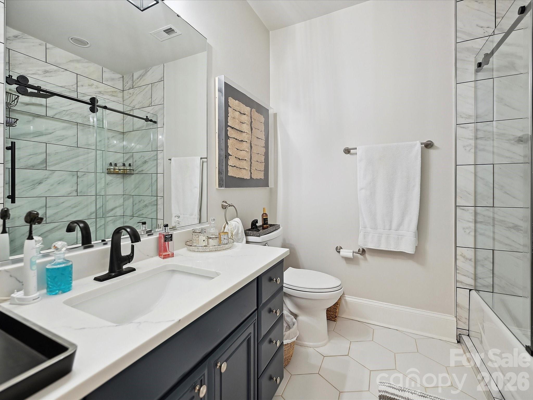 6309 Wakehurst Road — Charlotte