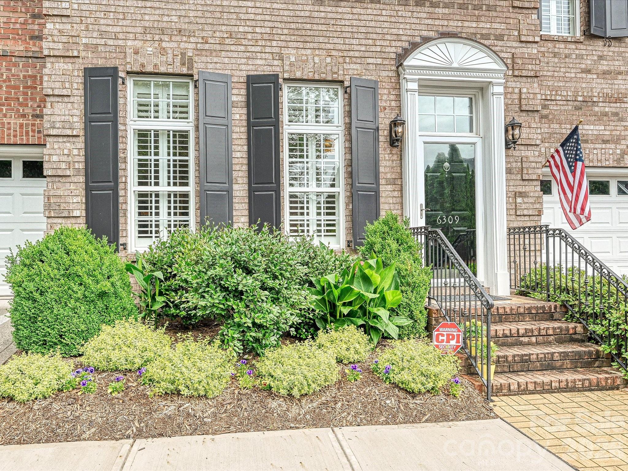 6309 Wakehurst Road — Charlotte