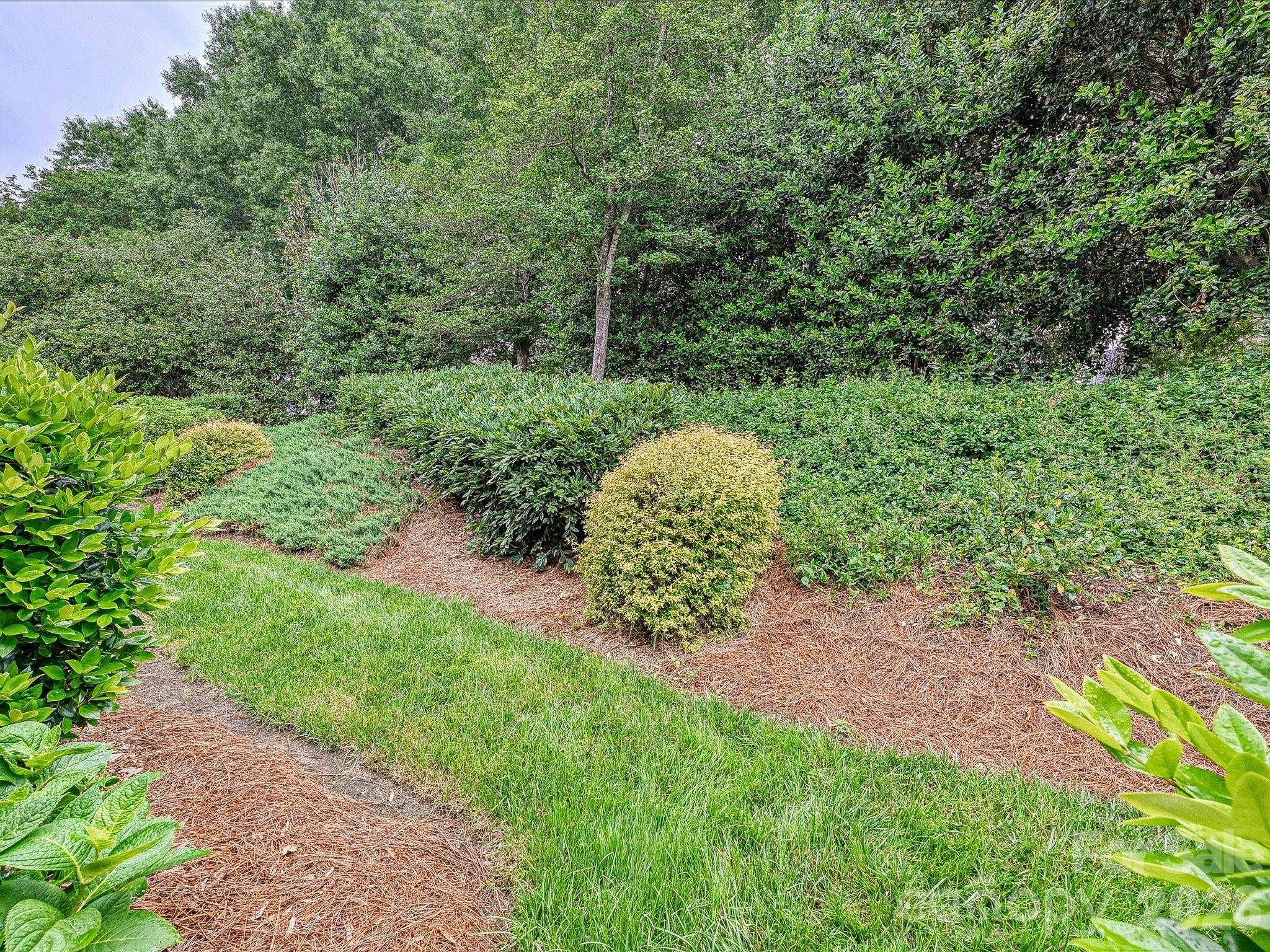 6309 Wakehurst Road — Charlotte