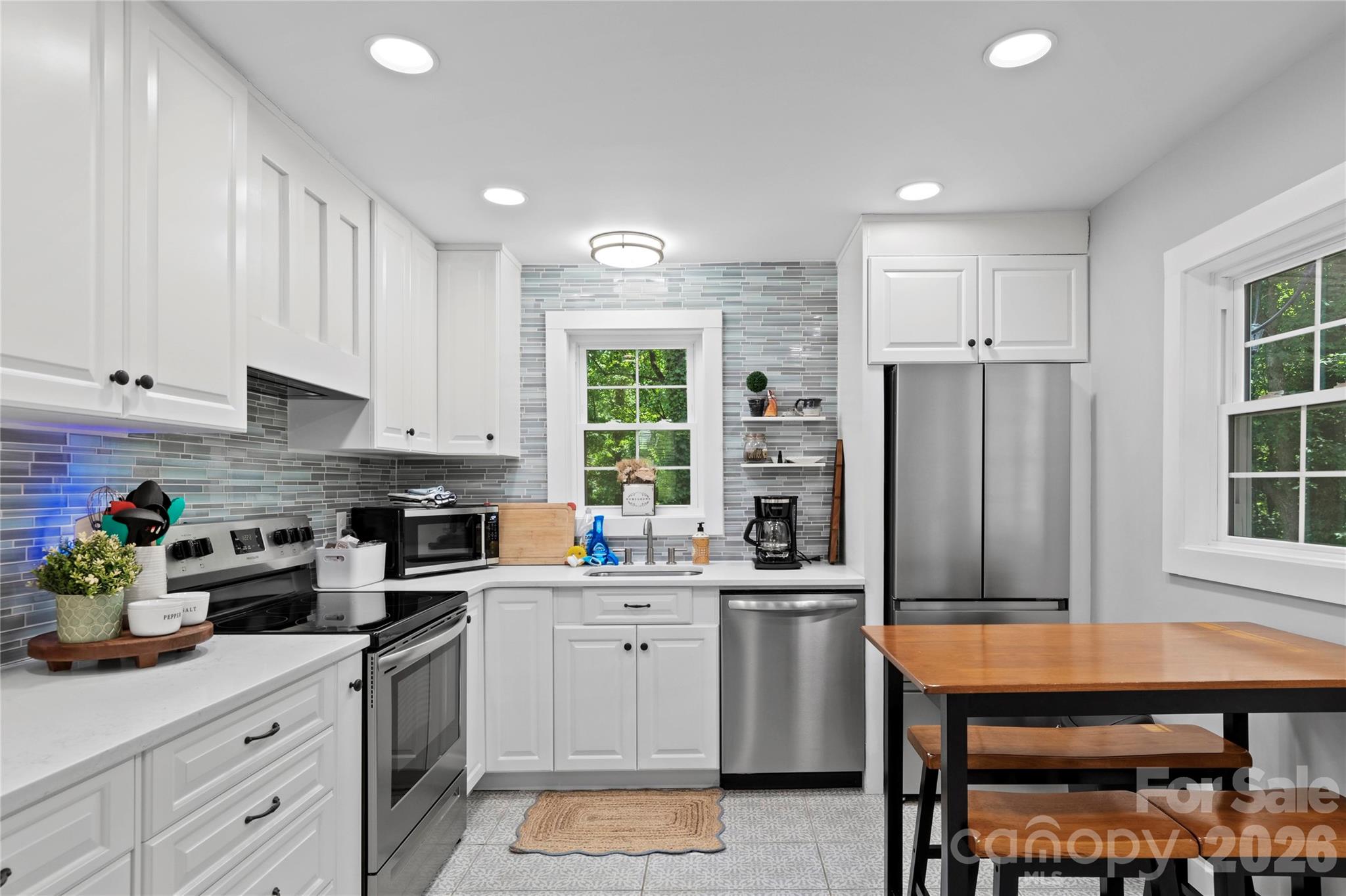706 Elk Spur Street — Elkin