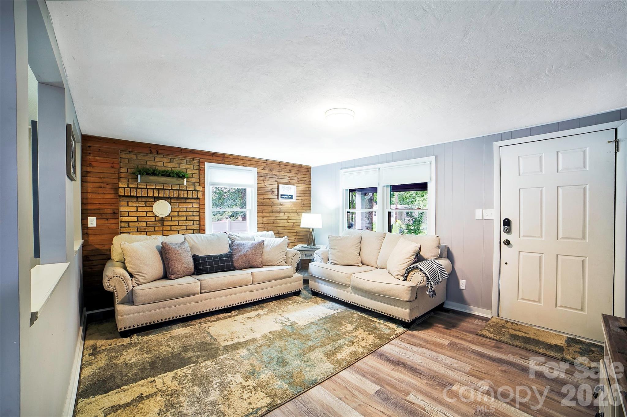 22 Glenview Place — Arden