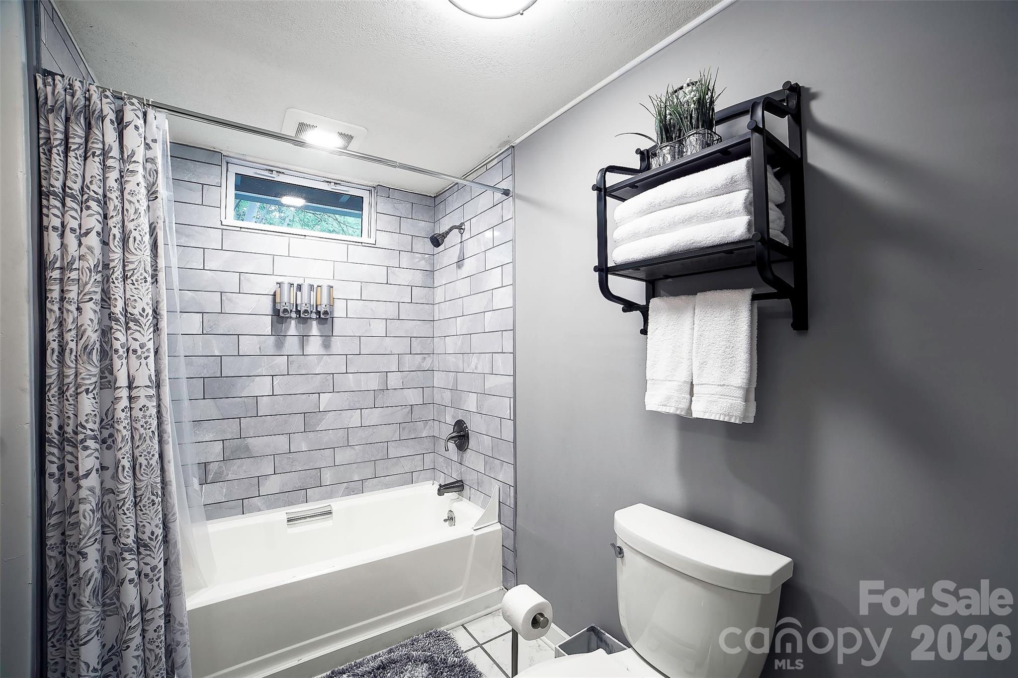 22 Glenview Place — Arden