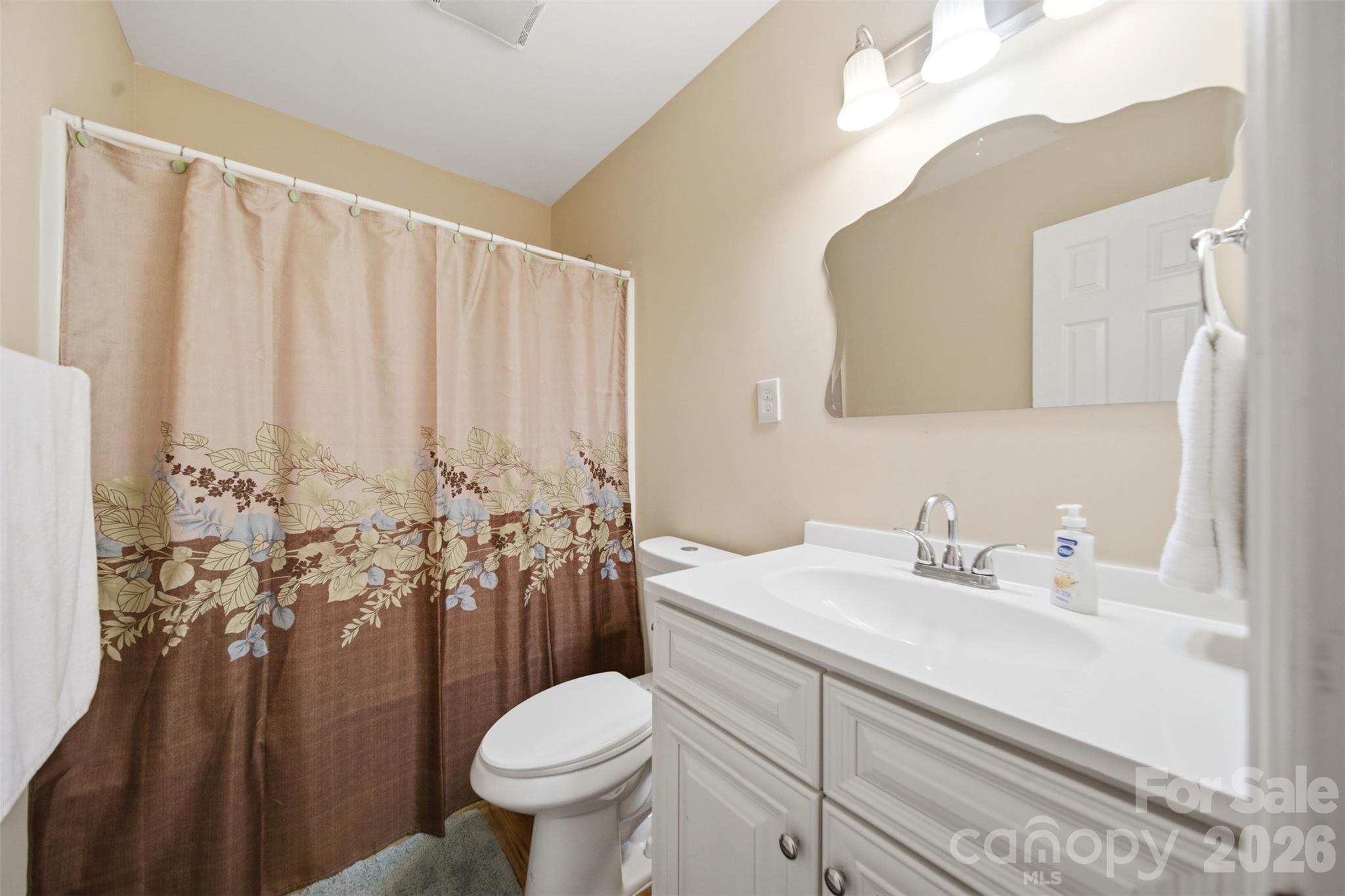 5694 Hillsdale Drive — Fort Lawn