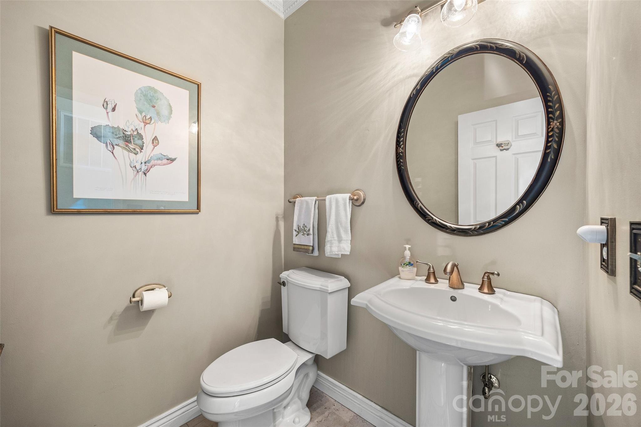14002 Harlequin Drive — Charlotte