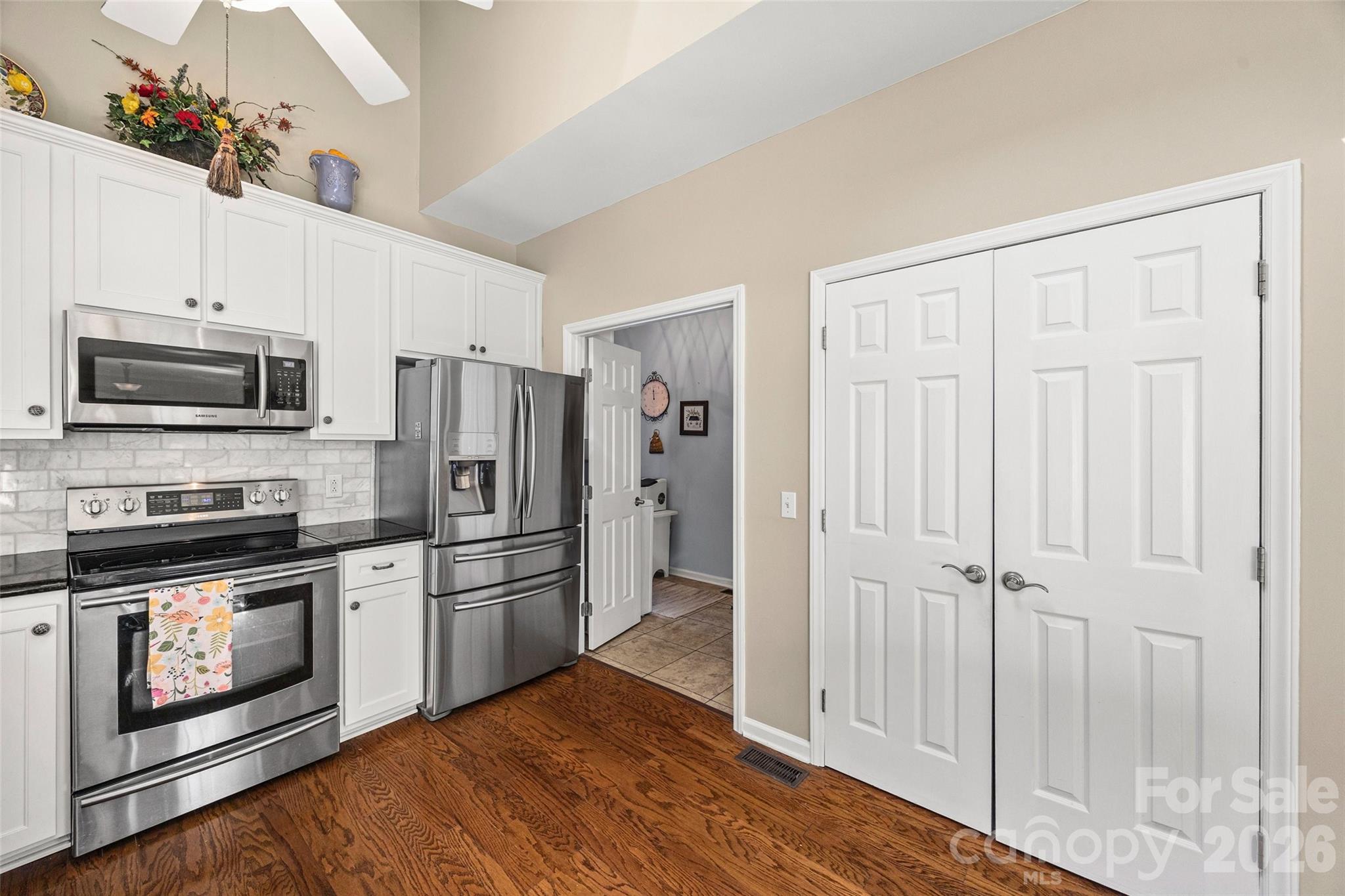 14002 Harlequin Drive — Charlotte