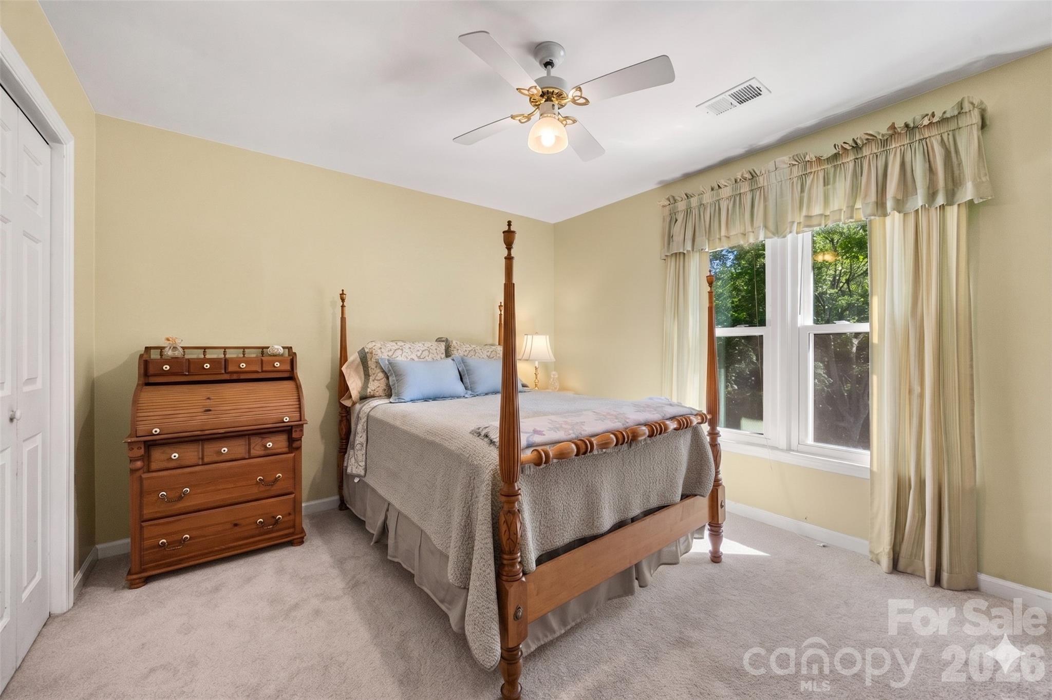 14002 Harlequin Drive — Charlotte