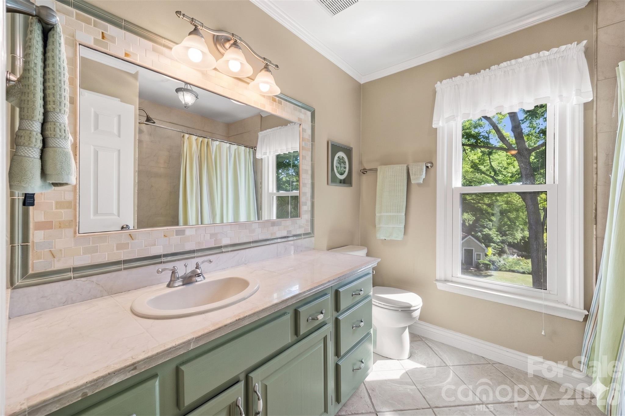 14002 Harlequin Drive — Charlotte