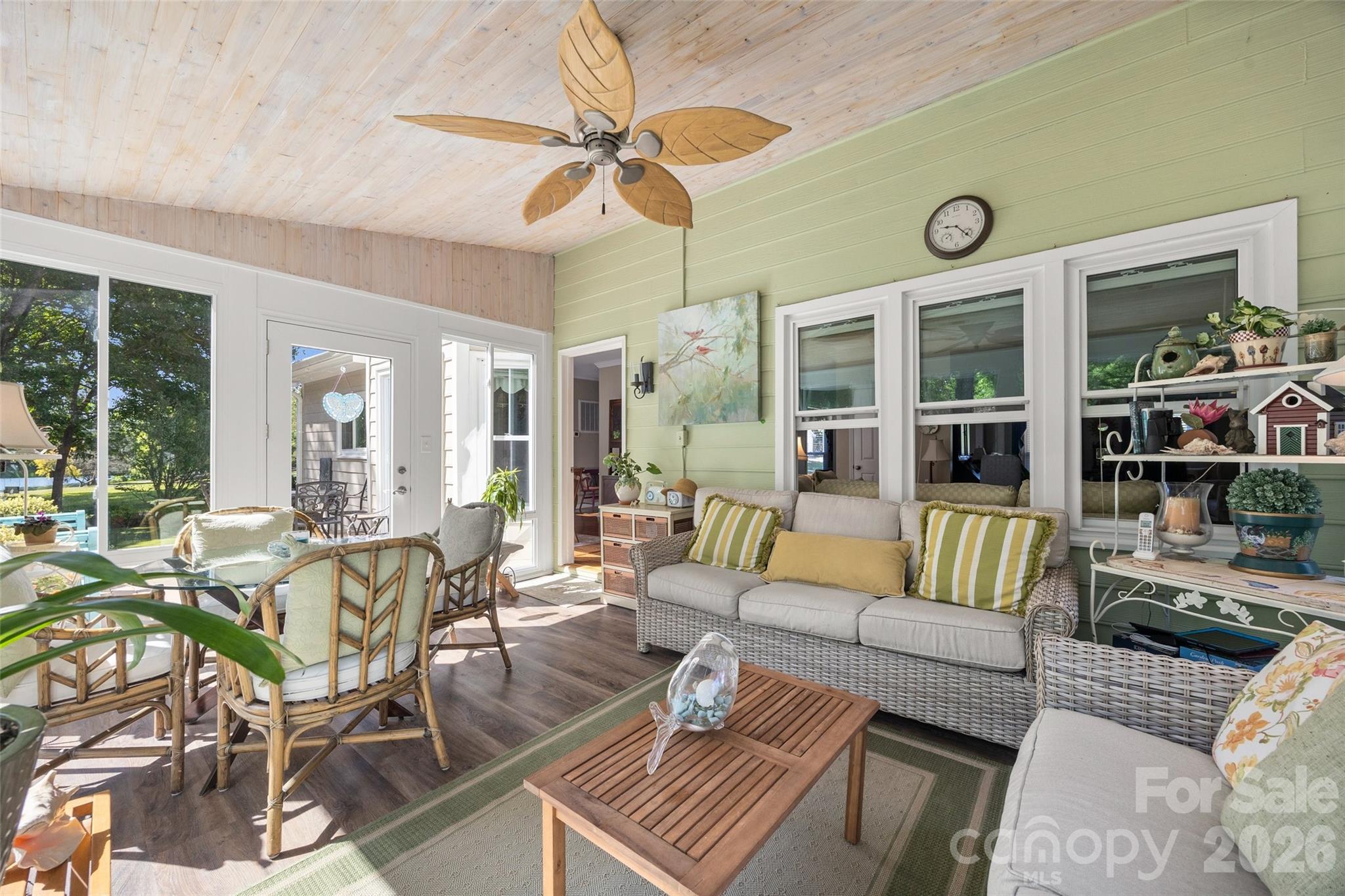 14002 Harlequin Drive — Charlotte