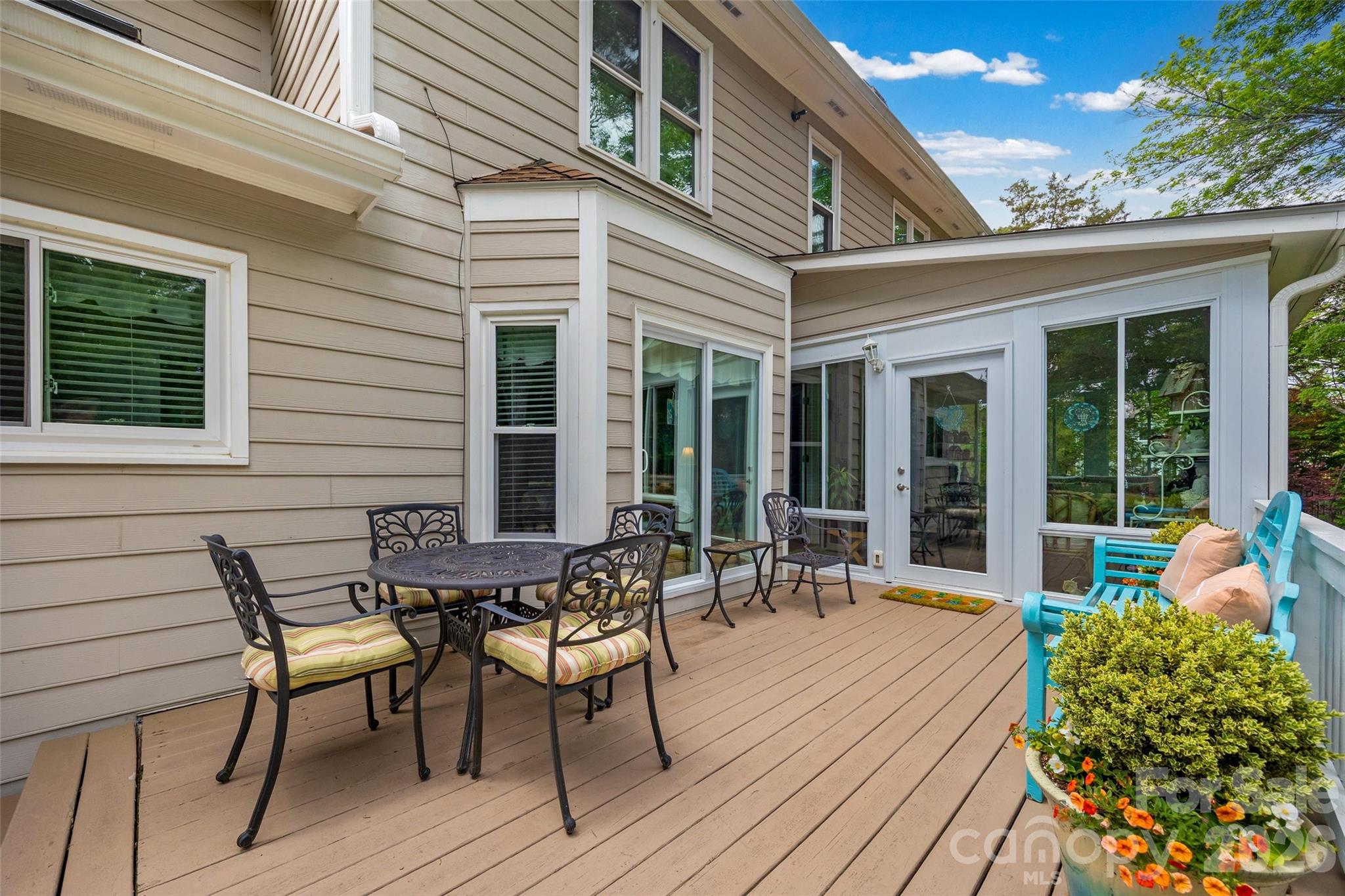 14002 Harlequin Drive — Charlotte