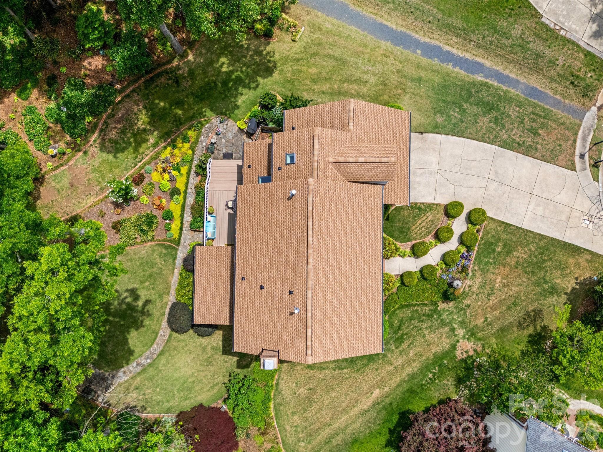 14002 Harlequin Drive — Charlotte
