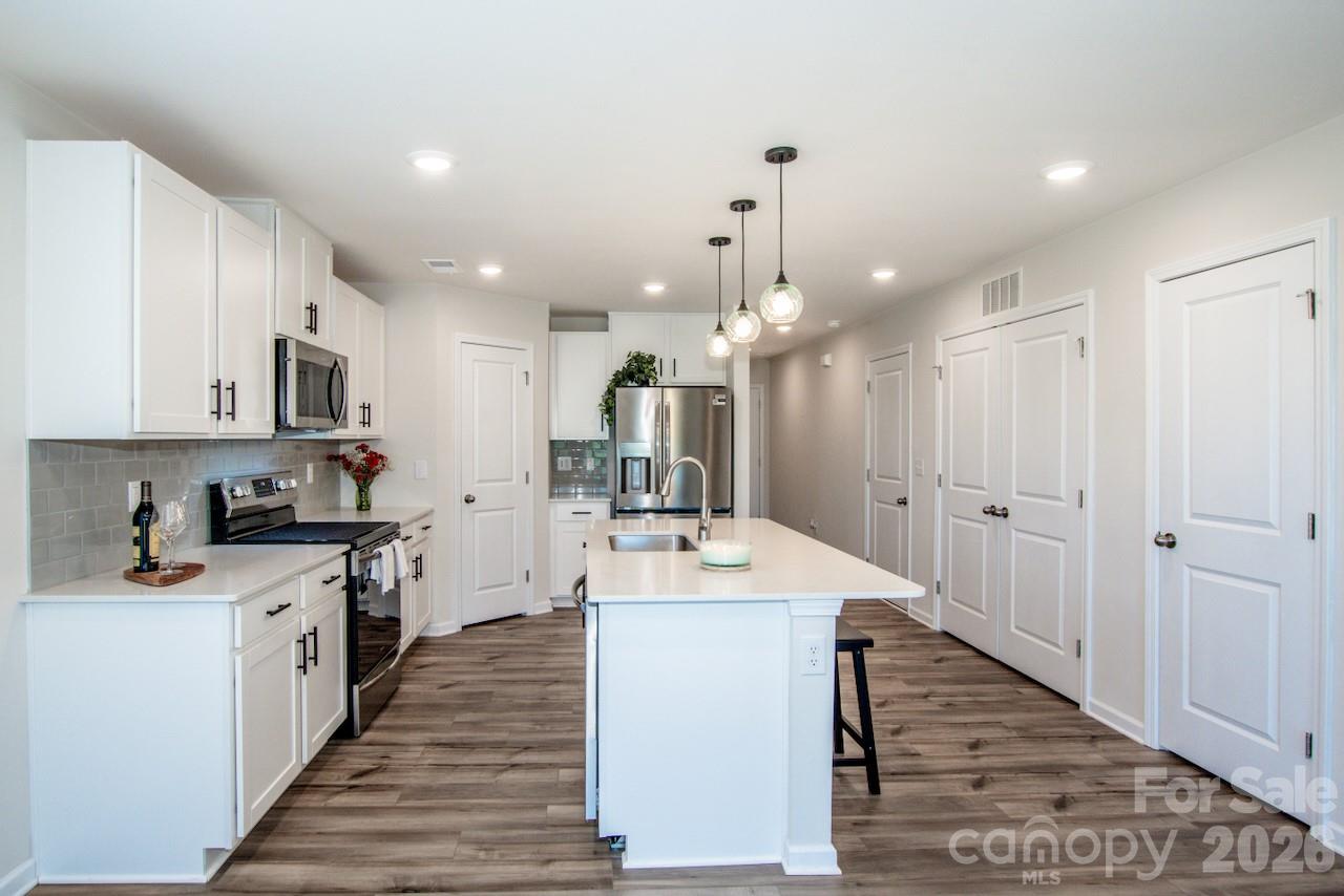 2742 Legacy Ridge Lane — Catawba