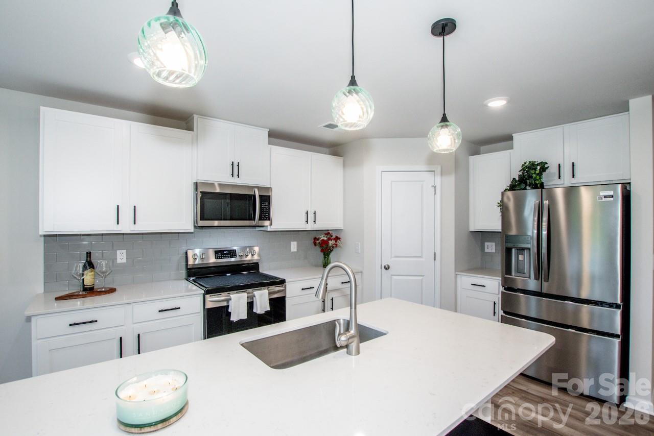 2742 Legacy Ridge Lane — Catawba