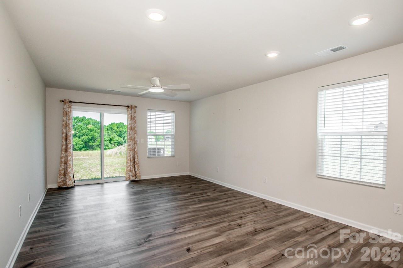 2742 Legacy Ridge Lane — Catawba