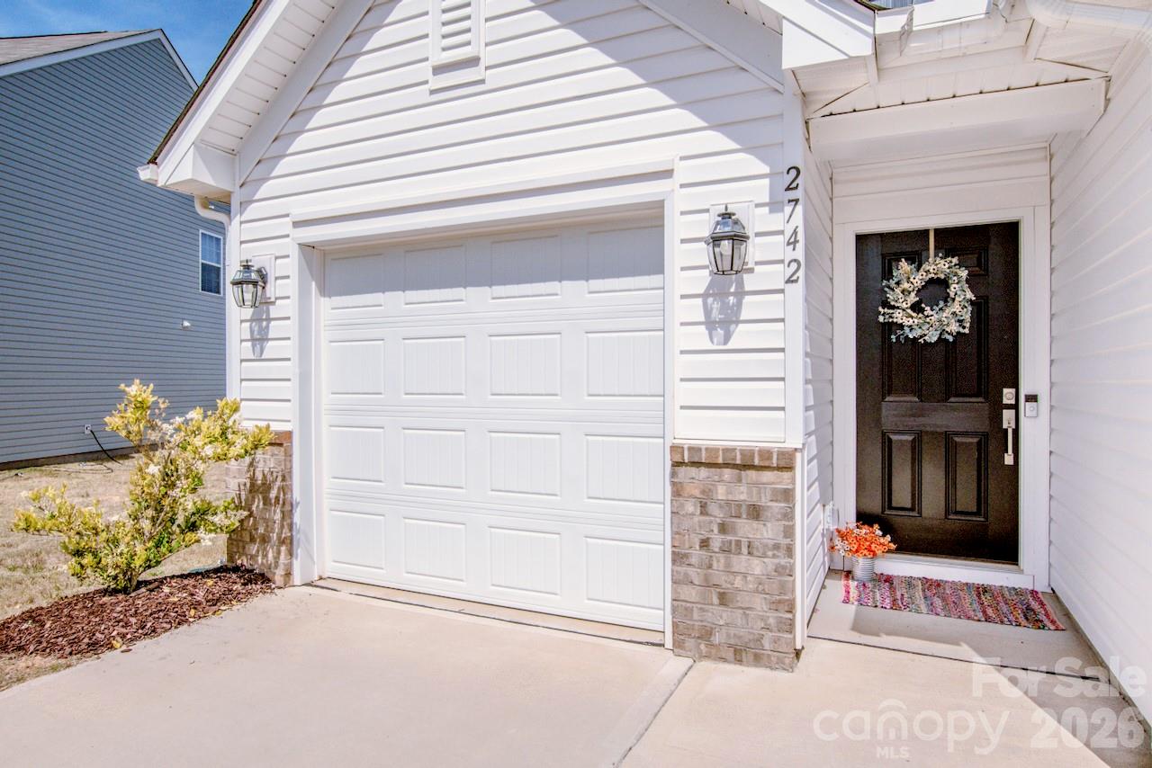 2742 Legacy Ridge Lane — Catawba