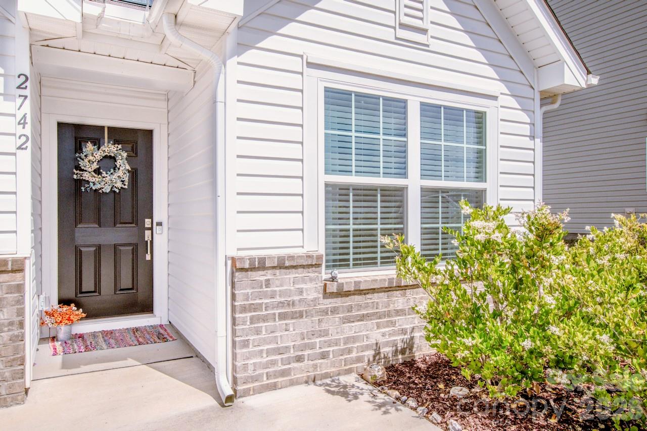 2742 Legacy Ridge Lane — Catawba