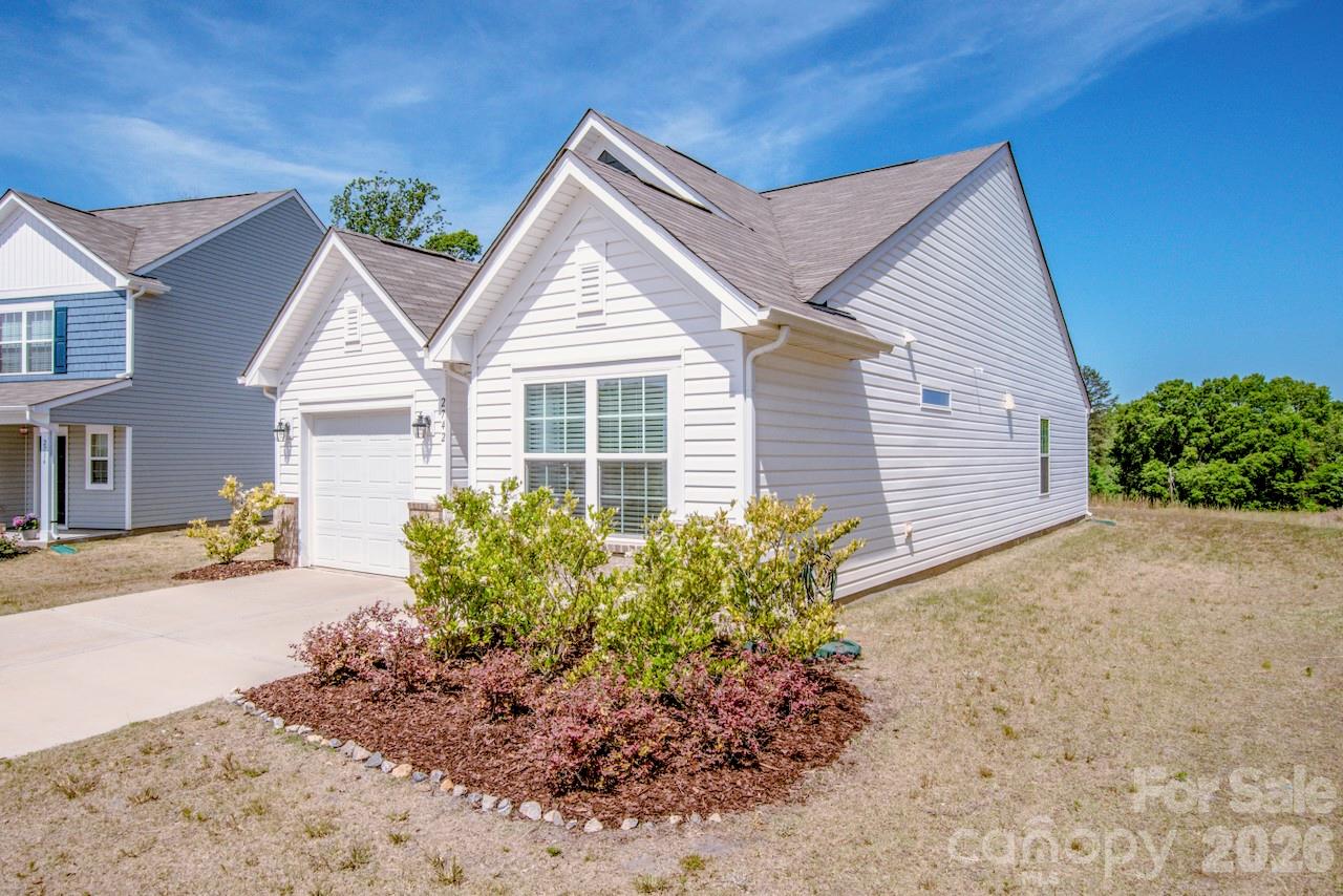 2742 Legacy Ridge Lane — Catawba