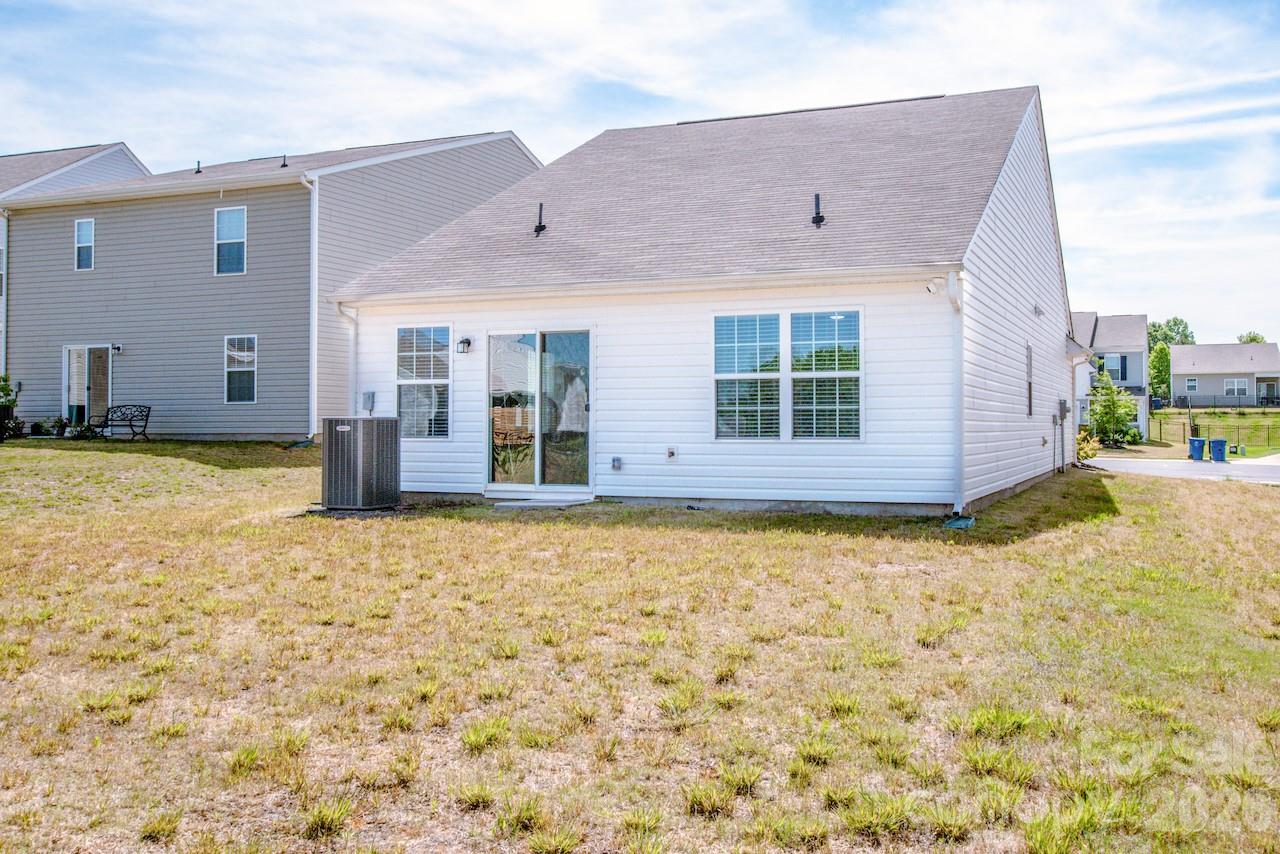 2742 Legacy Ridge Lane — Catawba
