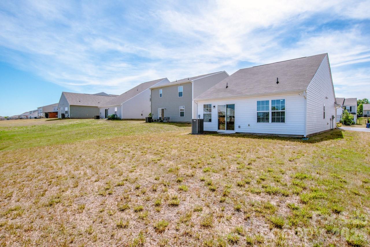 2742 Legacy Ridge Lane — Catawba