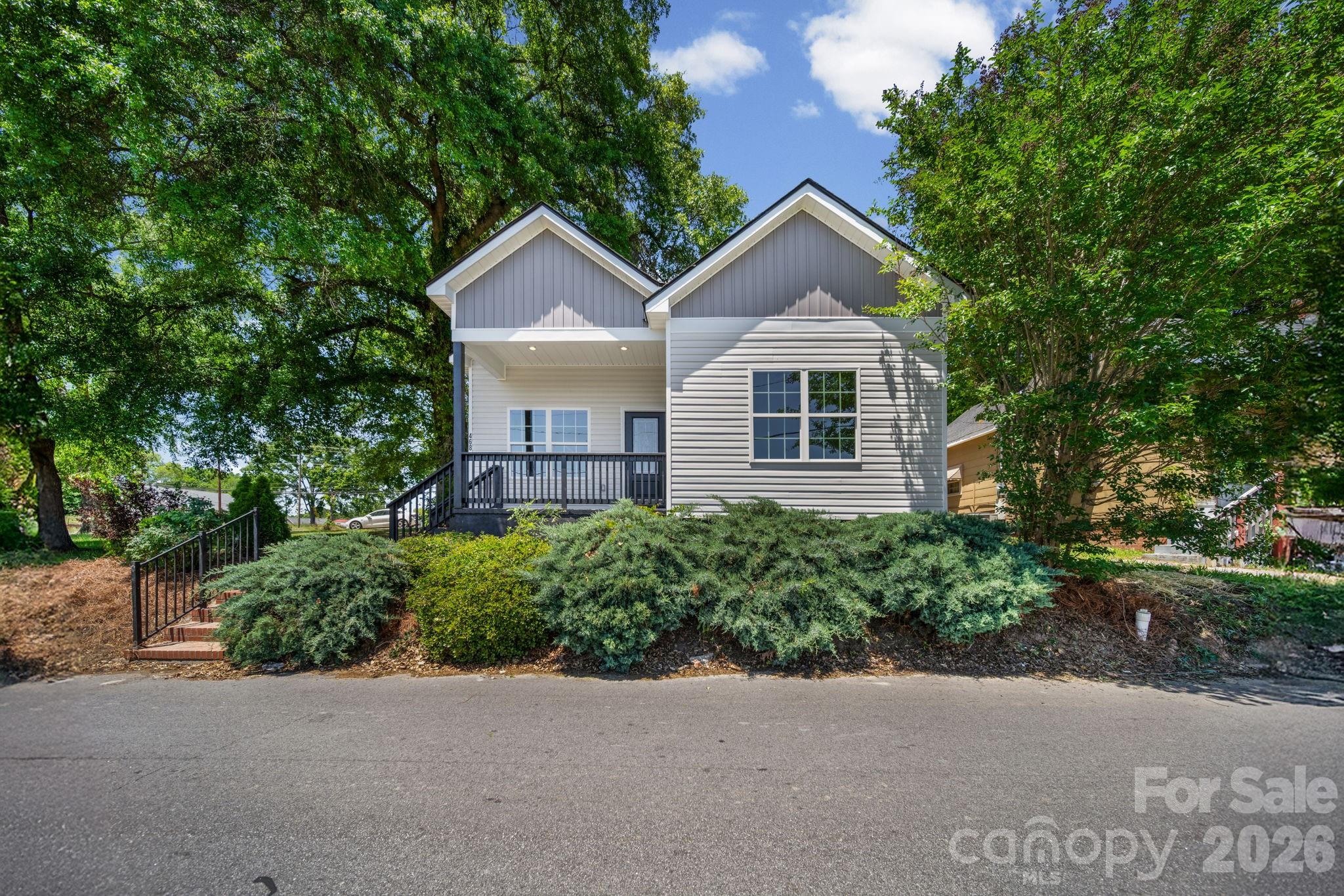 468 Elm Street — Lancaster