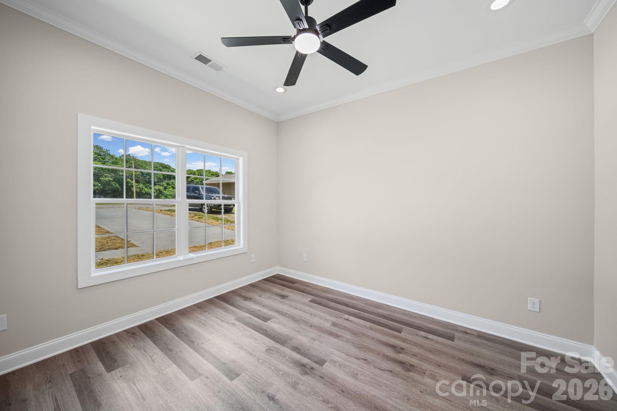 468 Elm Street — Lancaster