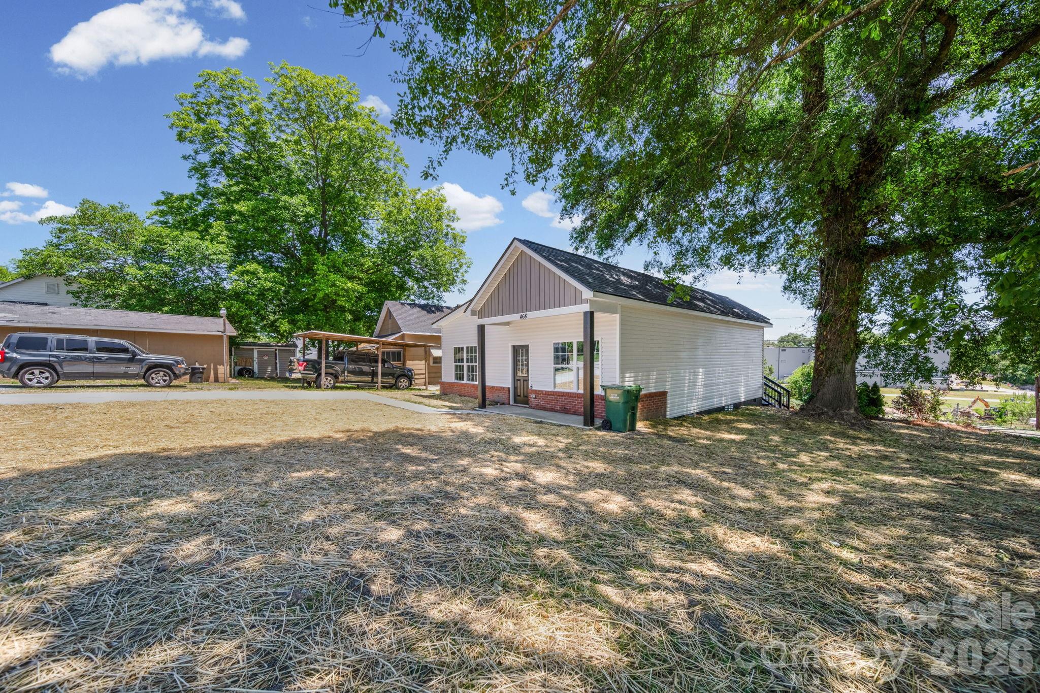 468 Elm Street — Lancaster