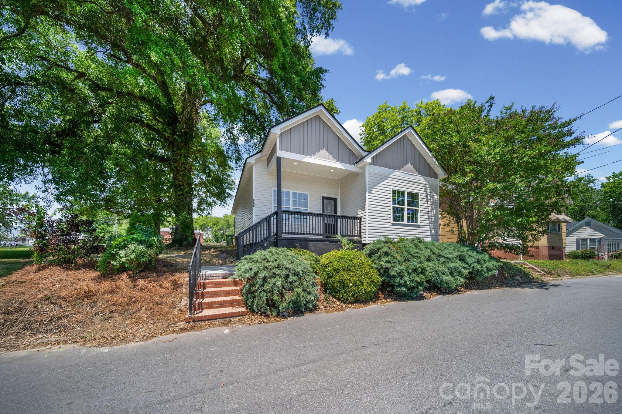 468 Elm Street — Lancaster