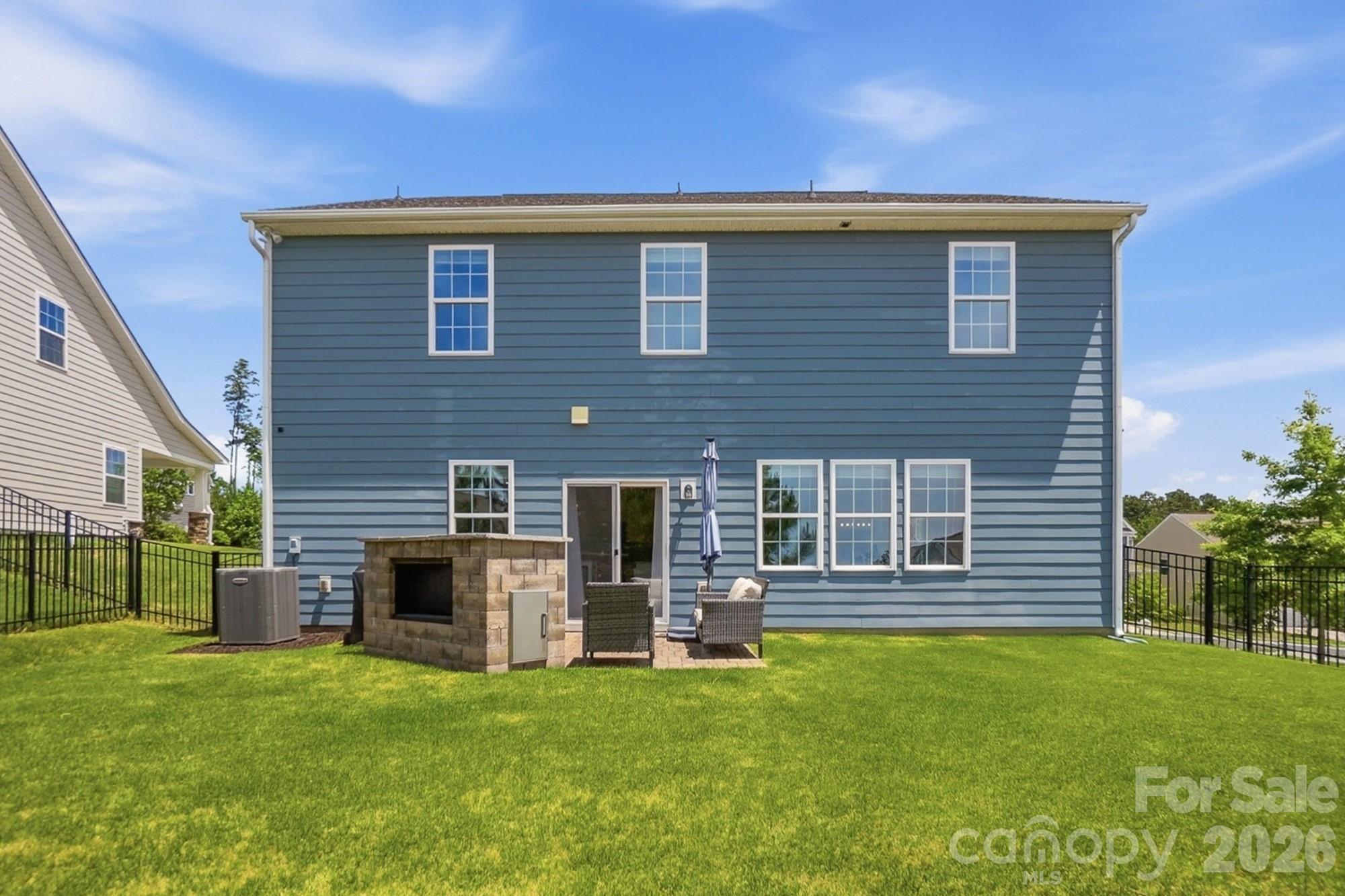 16732 Cozy Cove Road — Charlotte