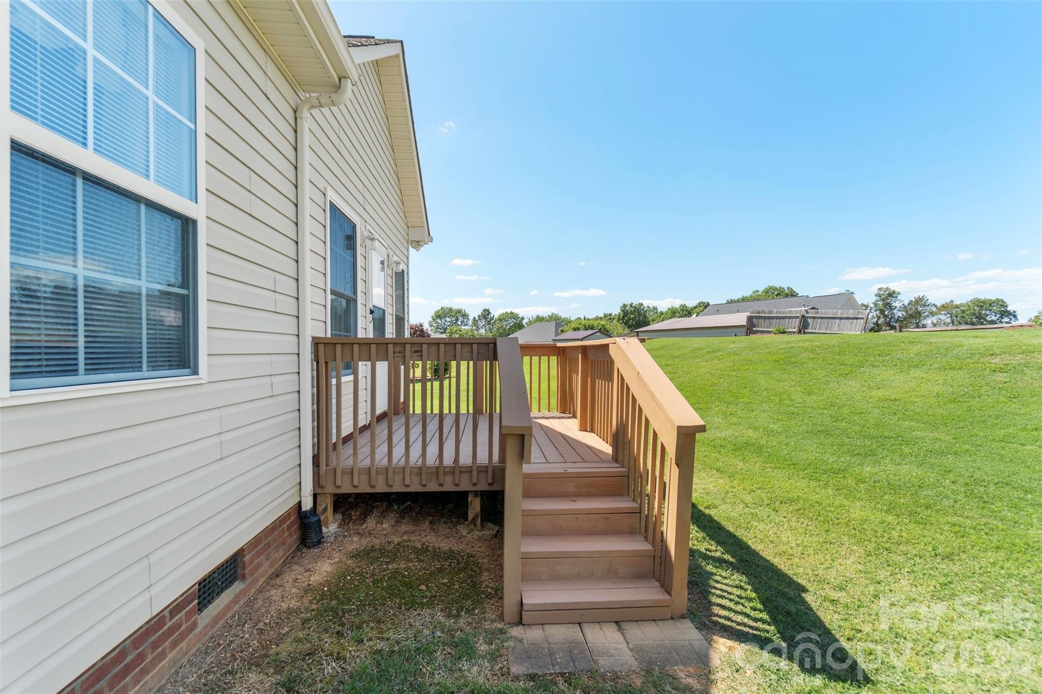 202 Big Dipper Court — Wingate