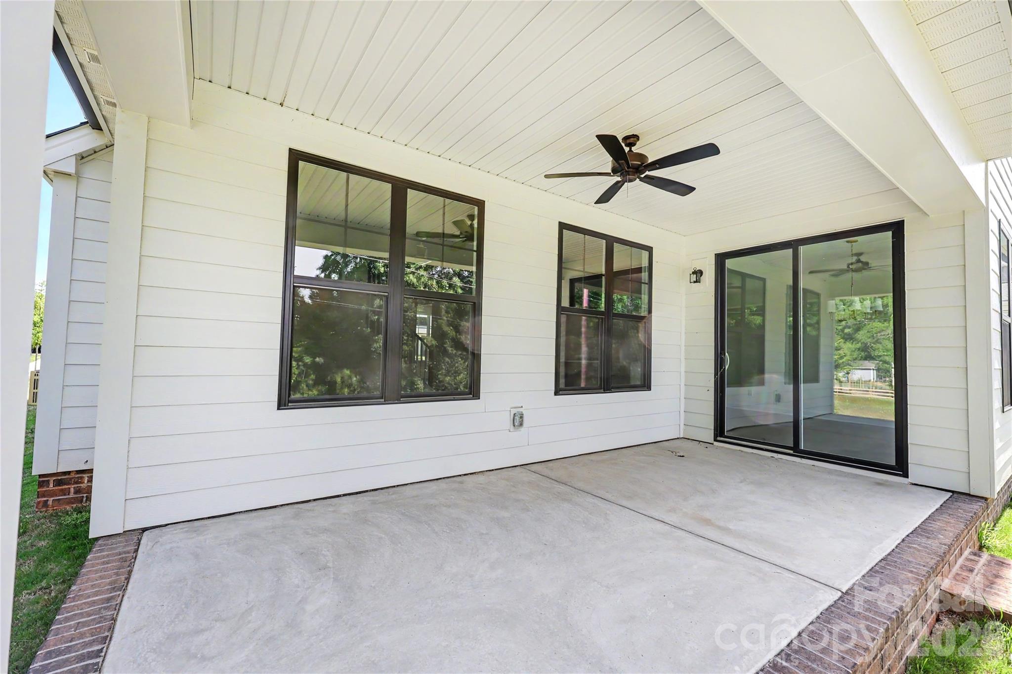 9925 Ardley Park Way — Mint Hill